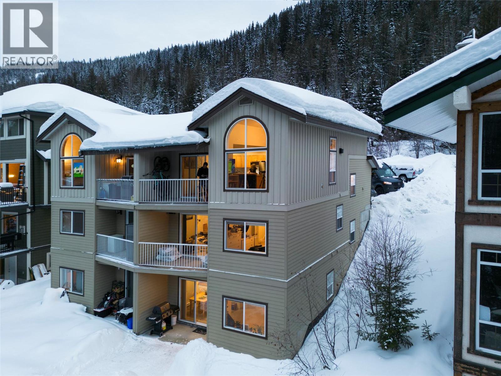 1380 Burfield Drive, Sun Peaks, British Columbia  V0E 5N0 - Photo 1 - 10376245