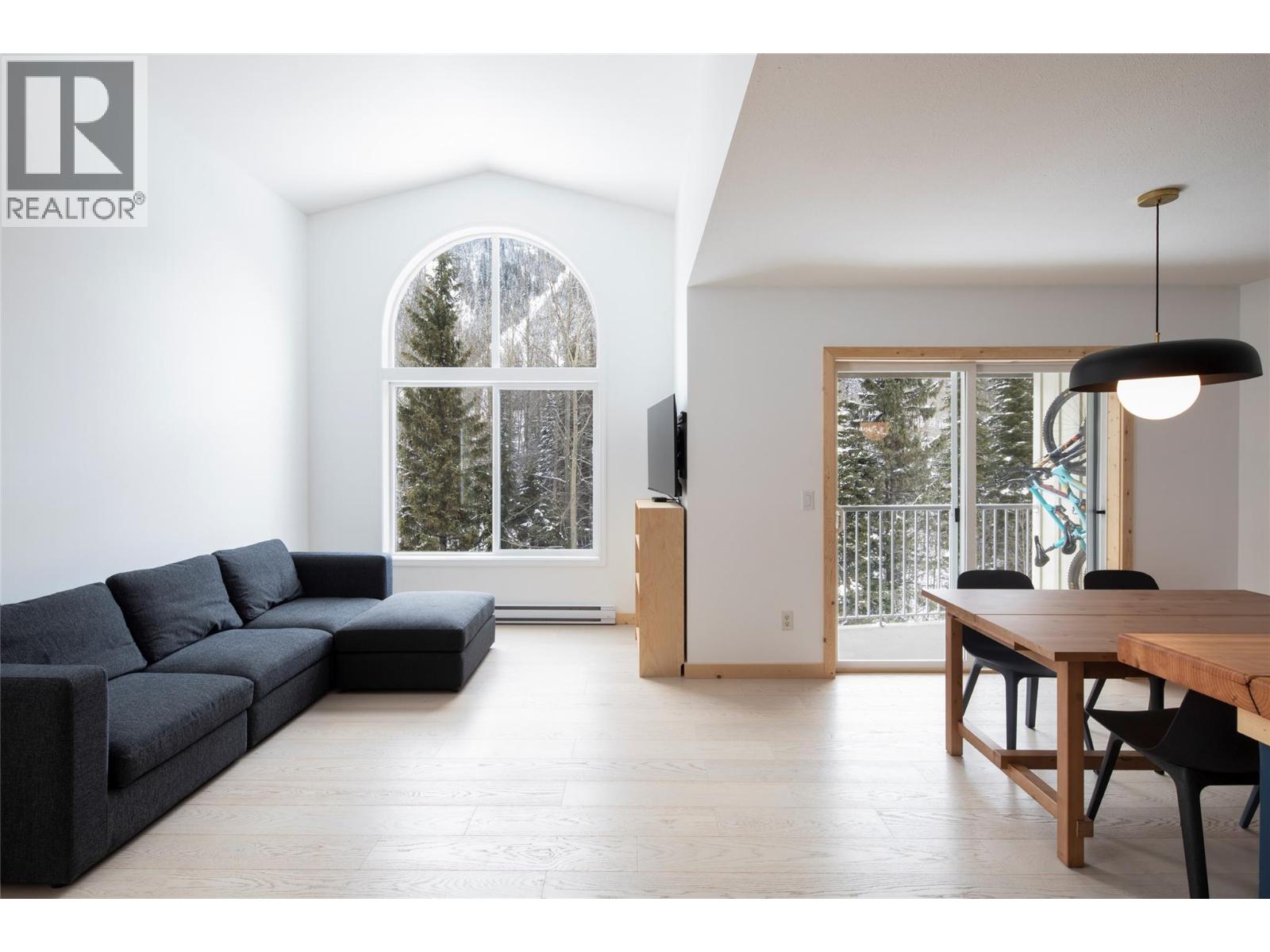 1380 Burfield Drive, Sun Peaks, British Columbia  V0E 5N0 - Photo 11 - 10376245