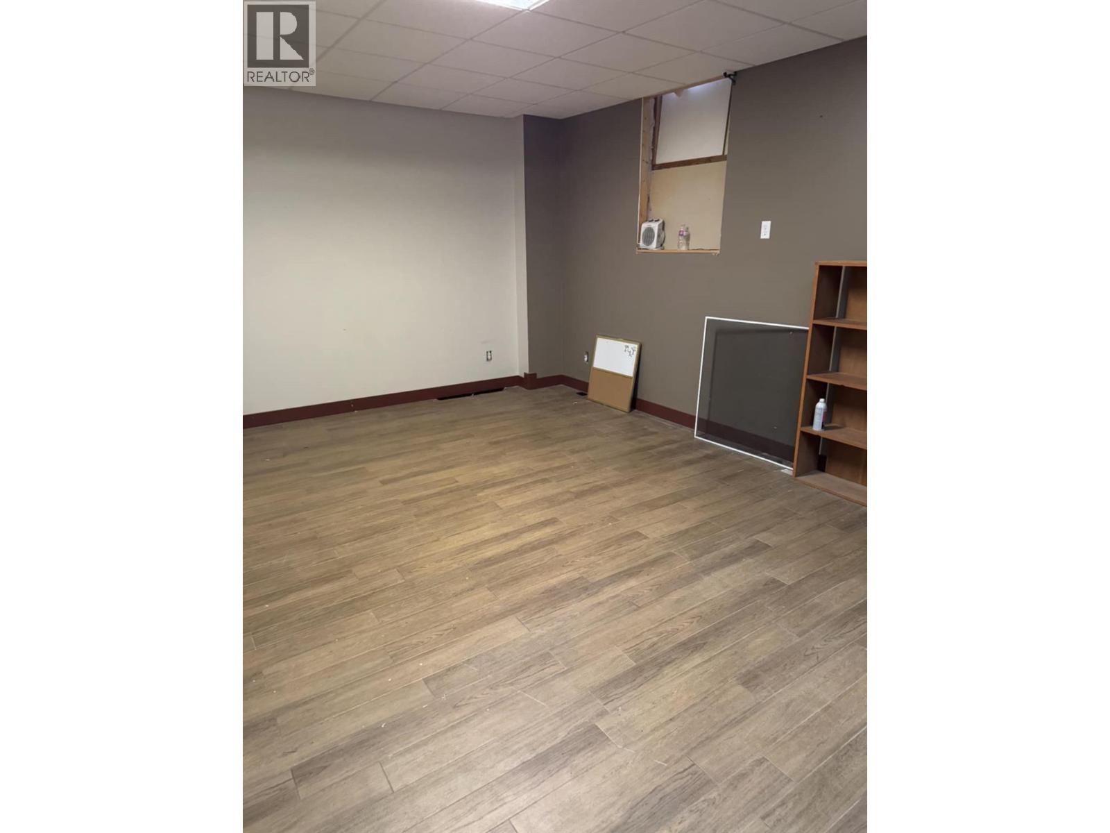 2193 Park Avenue, Lumby, British Columbia  V0E 2G0 - Photo 17 - 10376468