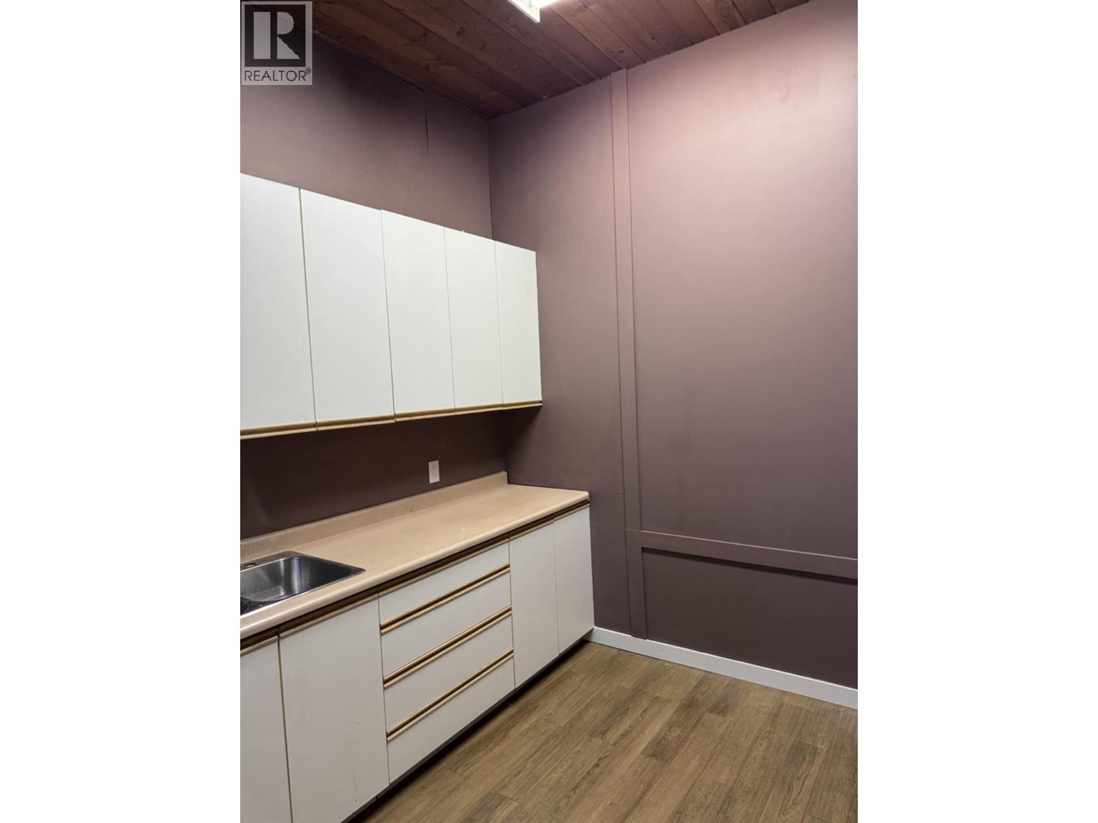 2193 Park Avenue, Lumby, British Columbia  V0E 2G0 - Photo 21 - 10376468