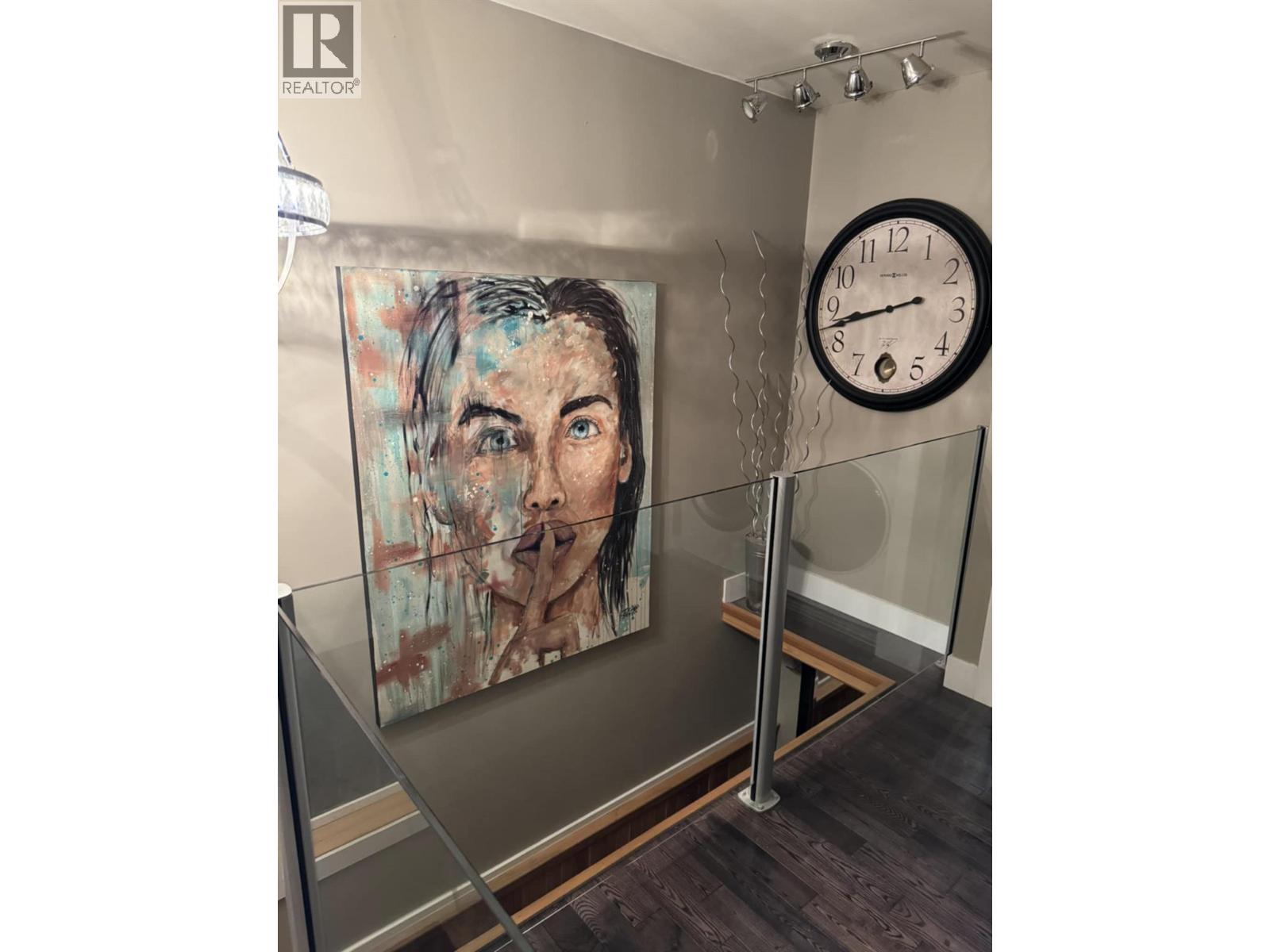 2193 Park Avenue, Lumby, British Columbia  V0E 2G0 - Photo 3 - 10376468