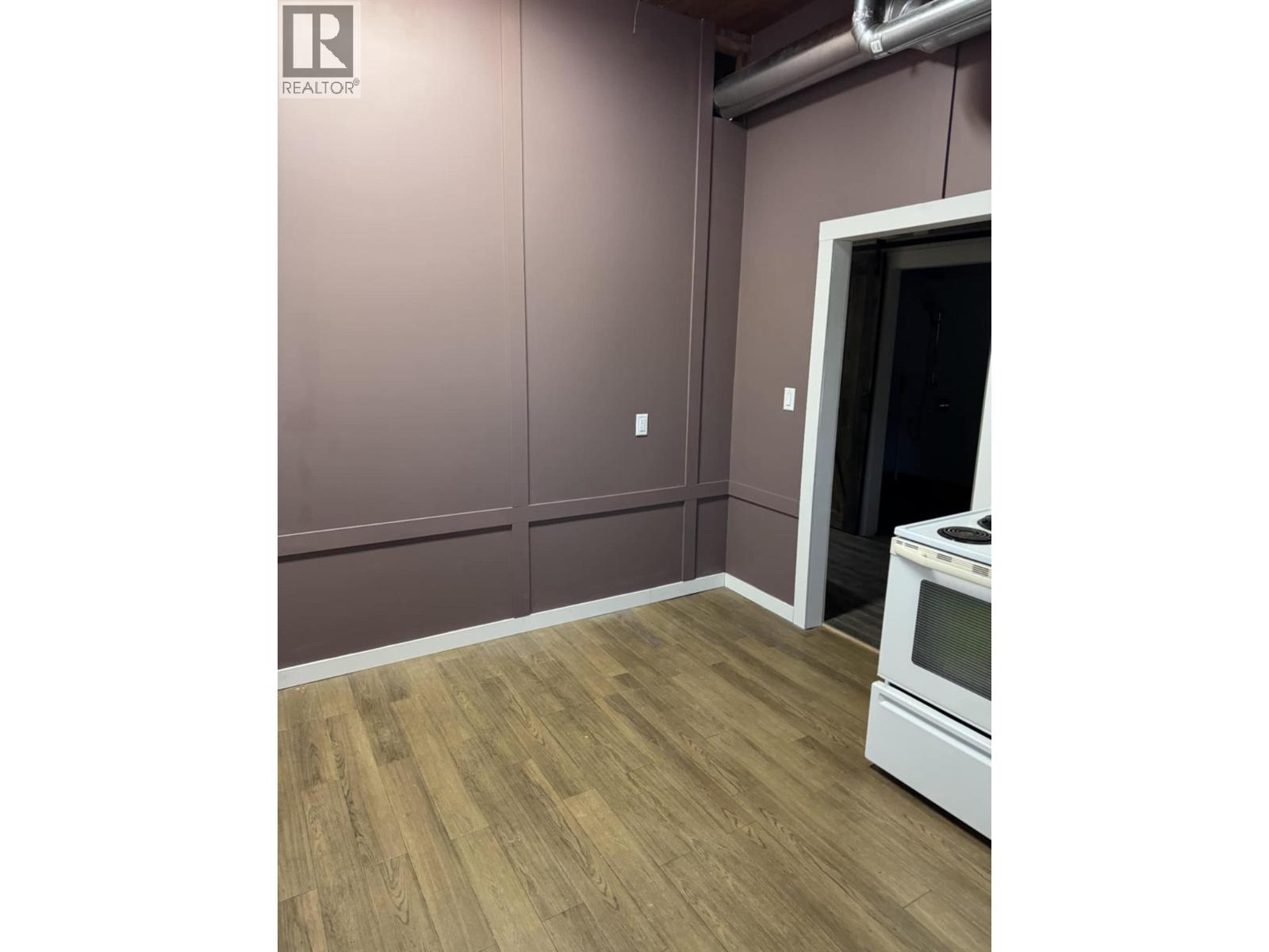 2193 Park Avenue, Lumby, British Columbia  V0E 2G0 - Photo 31 - 10376468