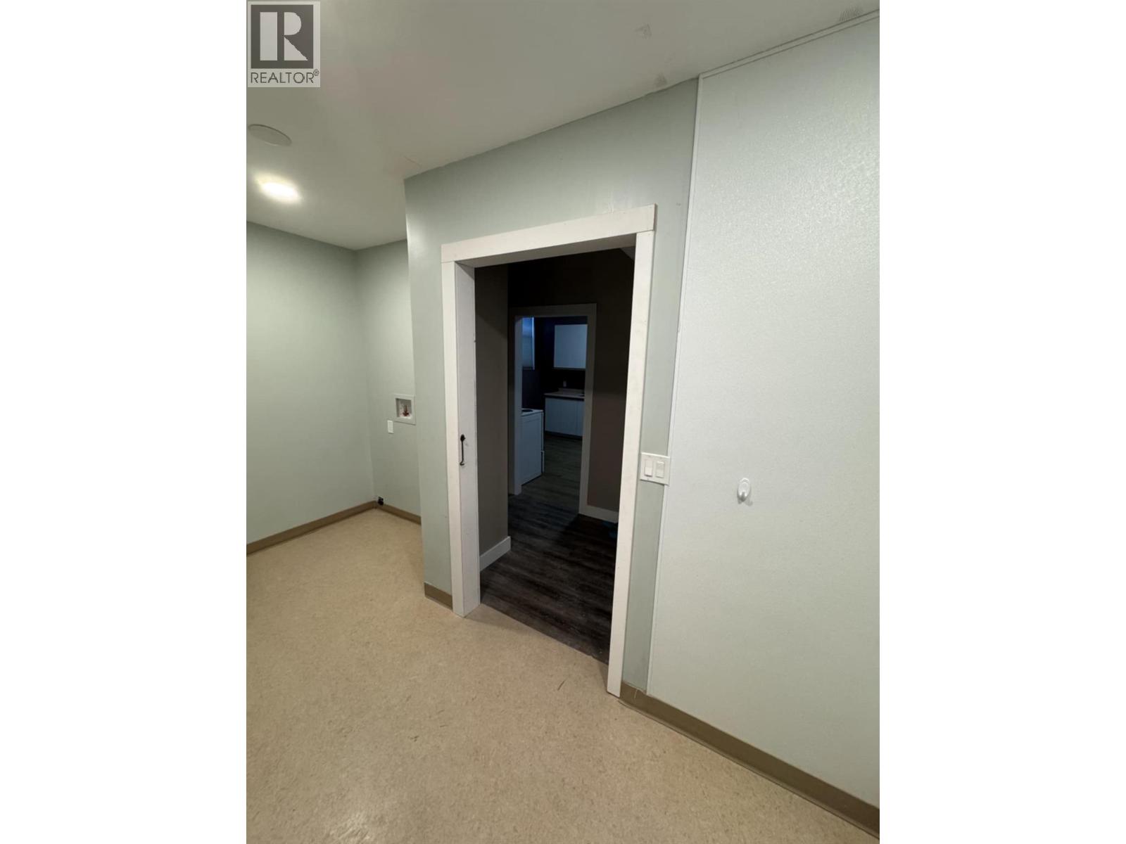 2193 Park Avenue, Lumby, British Columbia  V0E 2G0 - Photo 35 - 10376468