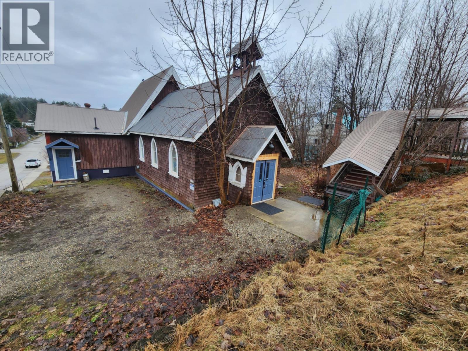 2193 Park Avenue, Lumby, British Columbia  V0E 2G0 - Photo 38 - 10376468