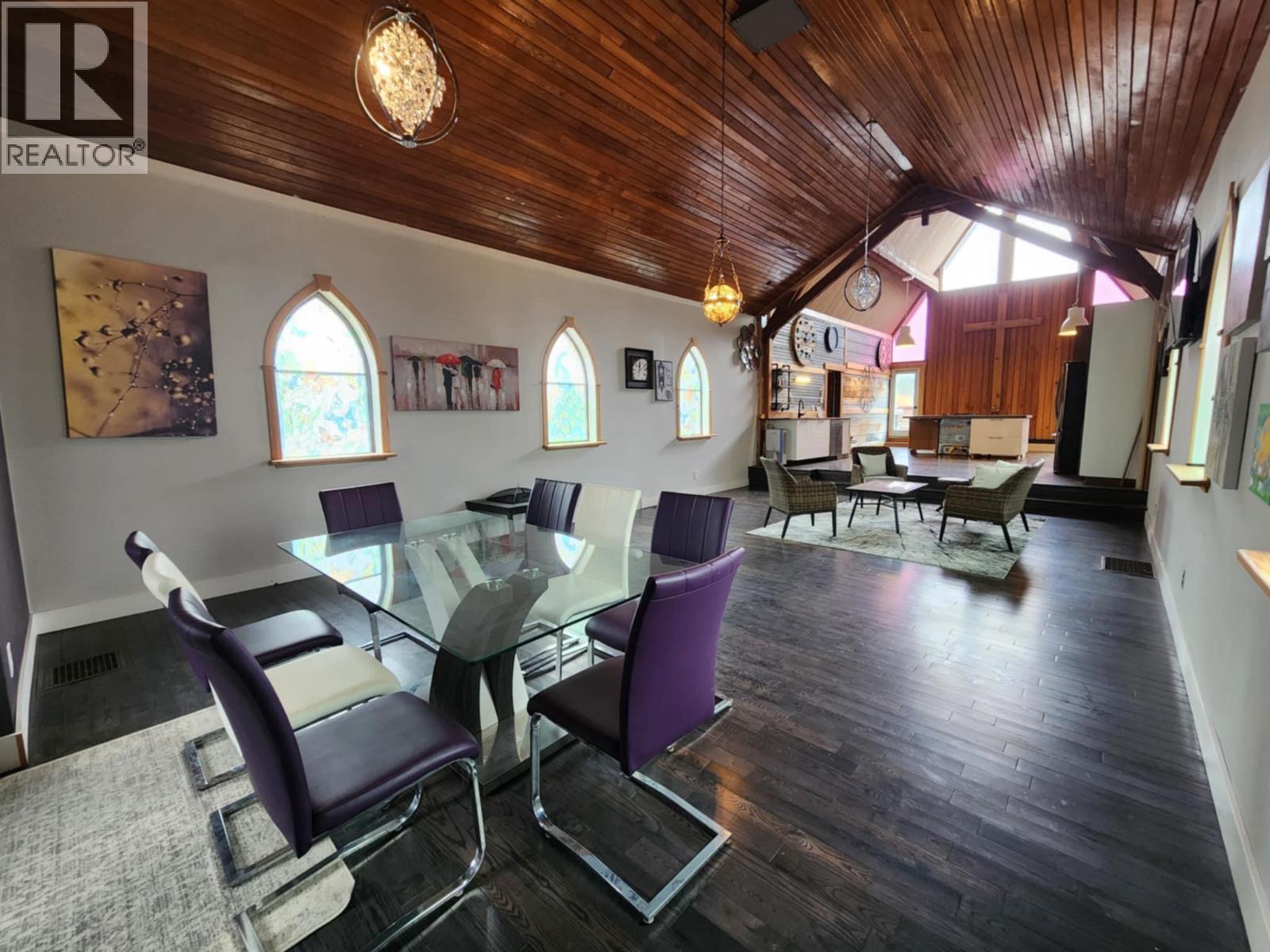 2193 Park Avenue, Lumby, British Columbia  V0E 2G0 - Photo 54 - 10376468