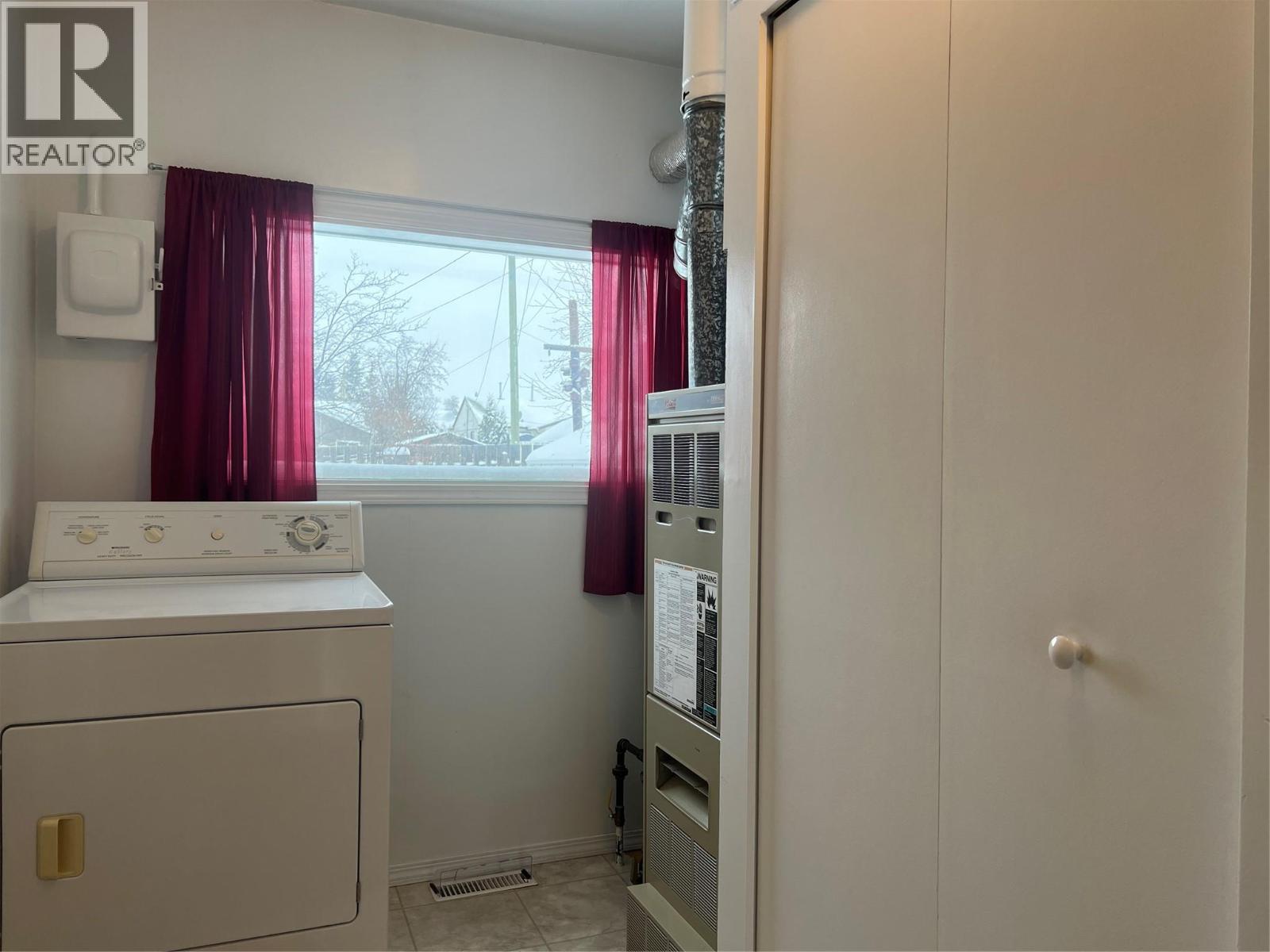 904 92 Avenue, Dawson Creek, British Columbia  V1G 1B8 - Photo 12 - 10376536