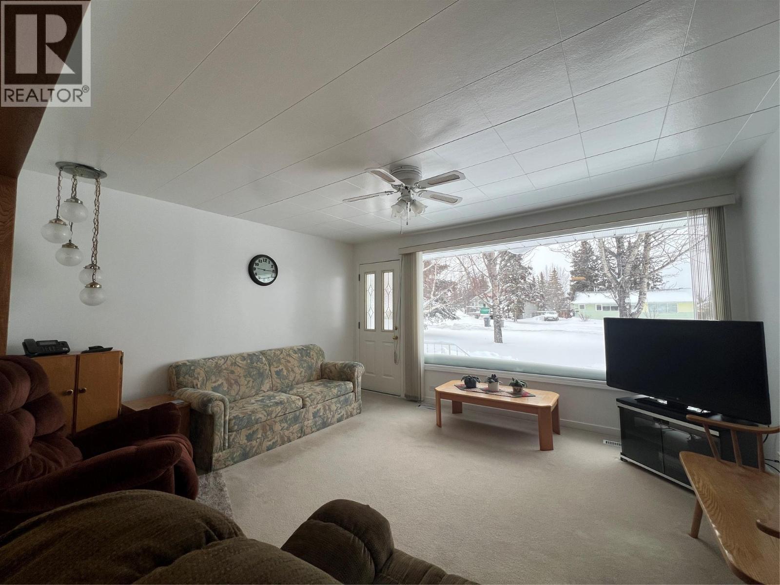 904 92 Avenue, Dawson Creek, British Columbia  V1G 1B8 - Photo 2 - 10376536