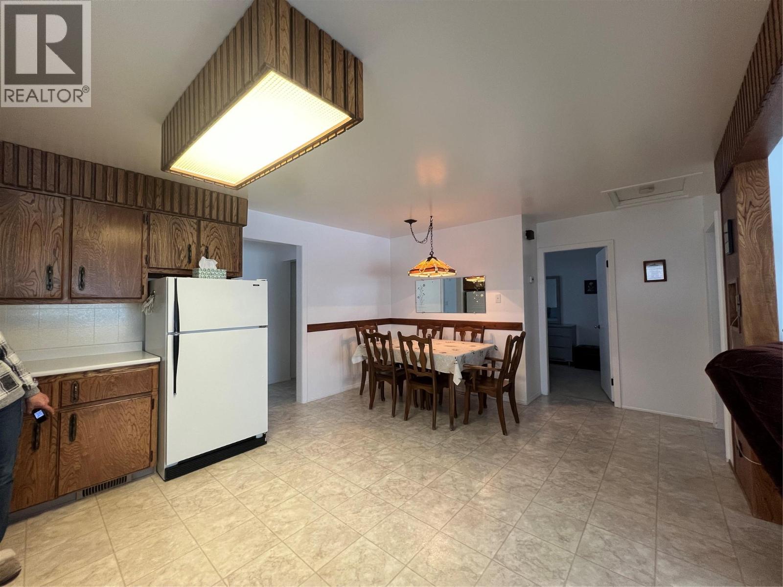 904 92 Avenue, Dawson Creek, British Columbia  V1G 1B8 - Photo 6 - 10376536