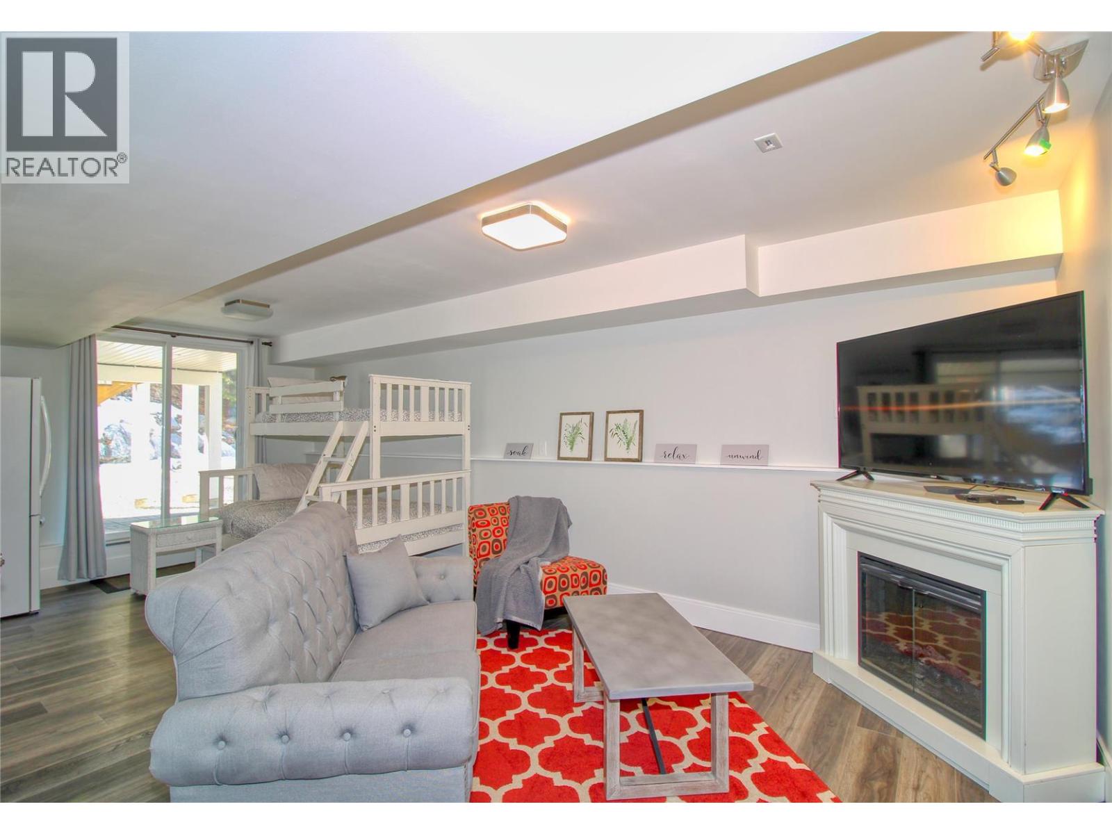 6742 Marbella Loop Unit# 302, Kelowna, British Columbia  V1Z 3R8 - Photo 39 - 10376458