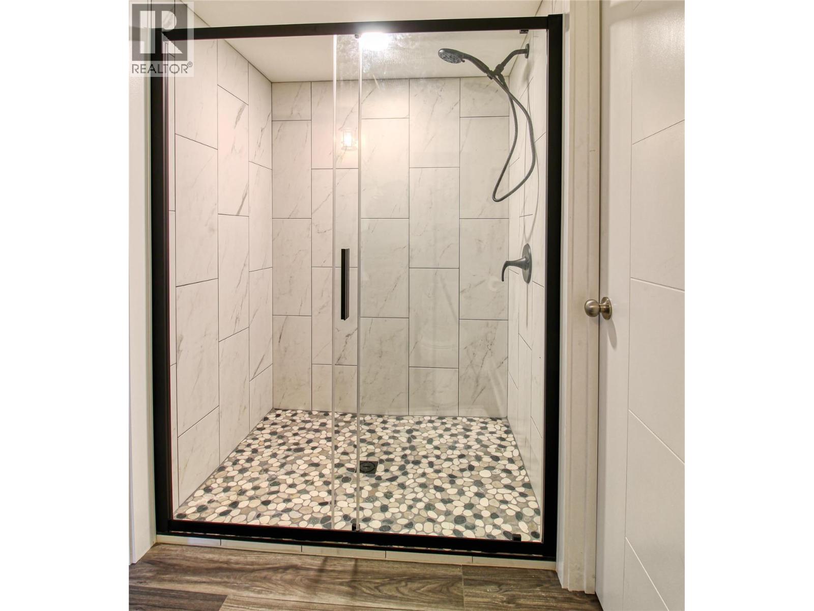 6742 Marbella Loop Unit# 302, Kelowna, British Columbia  V1Z 3R8 - Photo 41 - 10376458