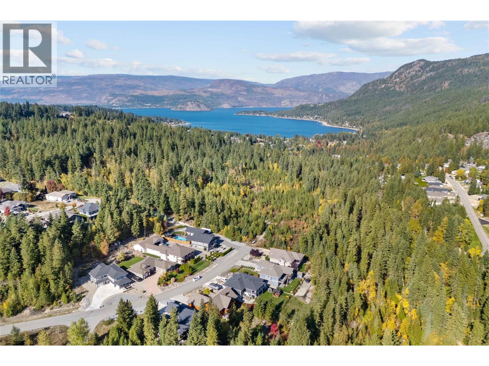 2766 Valleyview Drive, Blind Bay, British Columbia  V0B 1H2 - Photo 3 - 10376547