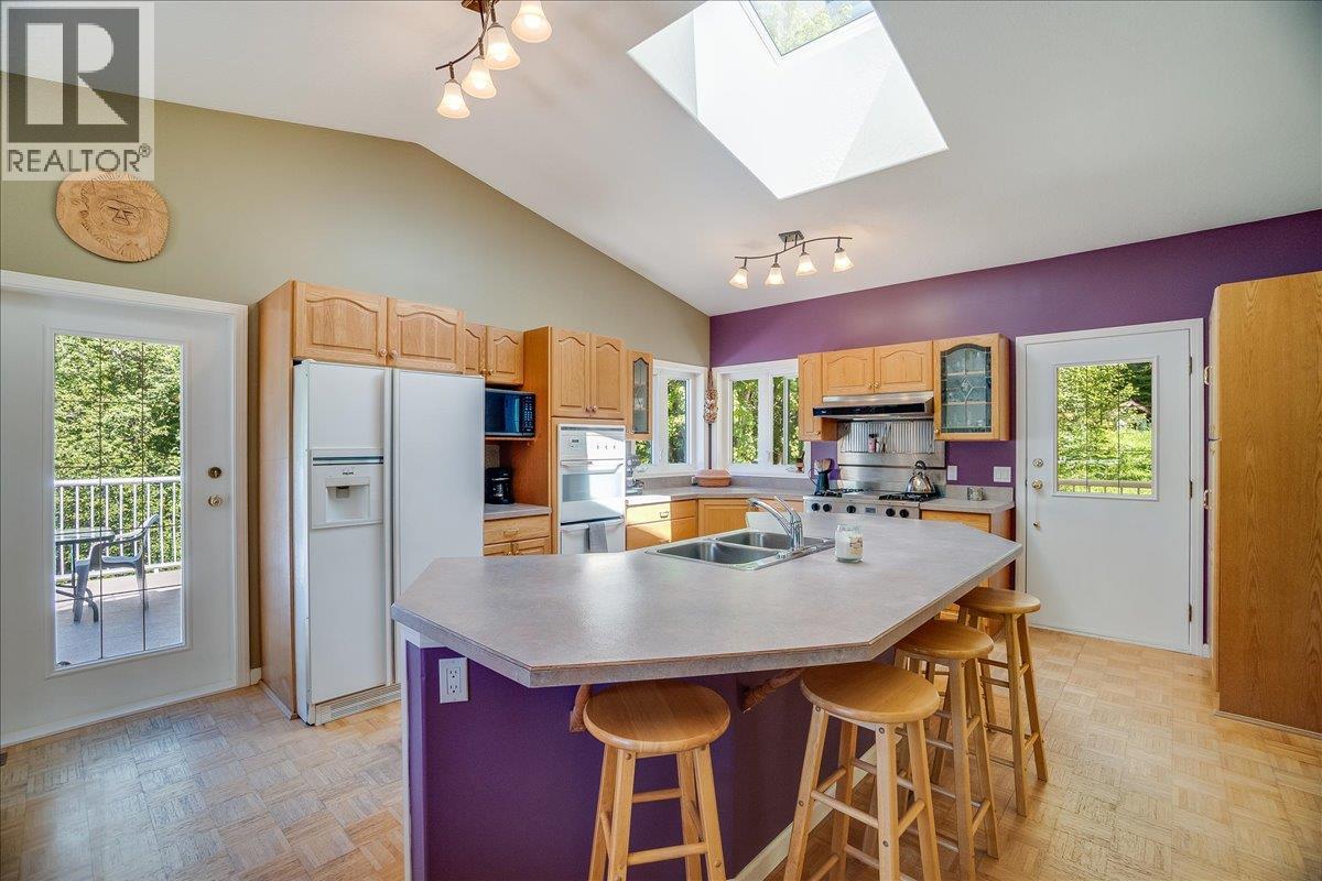 4399 Bird Creek Road, Nelson, British Columbia  V1L 6X2 - Photo 13 - 10376486