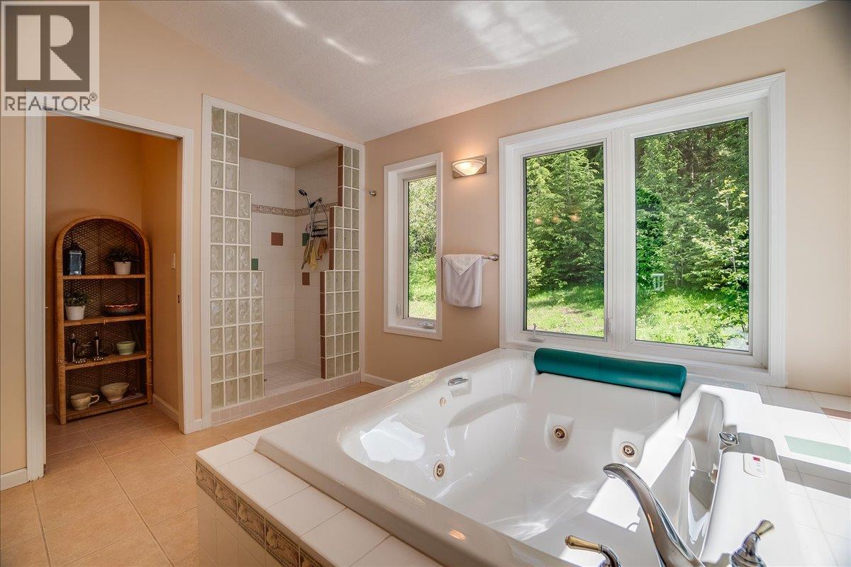 4399 Bird Creek Road, Nelson, British Columbia  V1L 6X2 - Photo 26 - 10376486