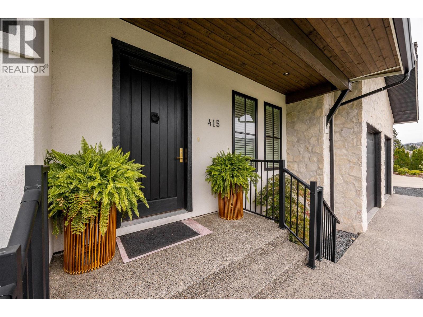 415 Curlew Drive, Kelowna, British Columbia  V1W 4L1 - Photo 6 - 10376310