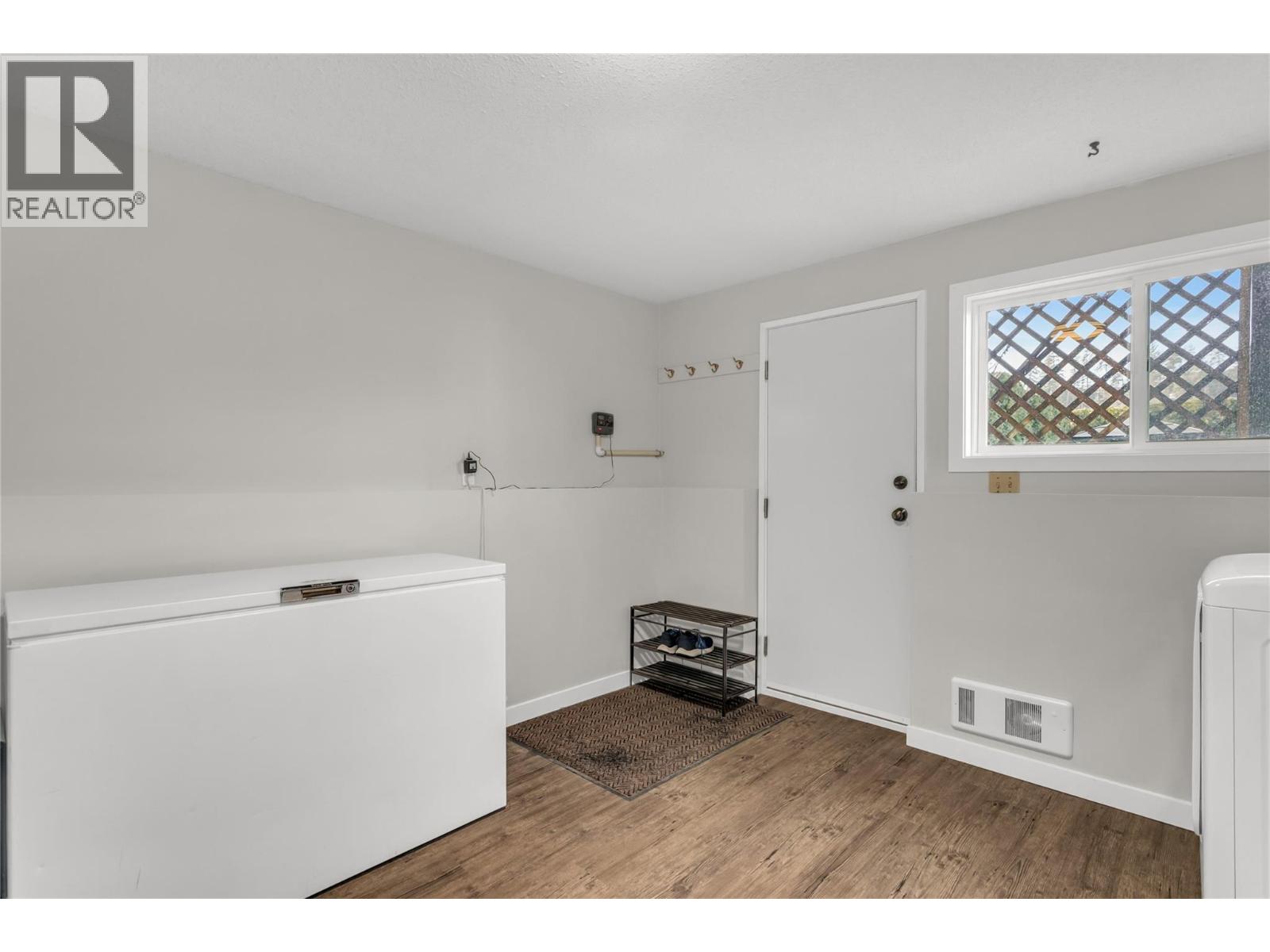 935 Hickory Road, Kelowna, British Columbia  V1X 4K8 - Photo 28 - 10374569