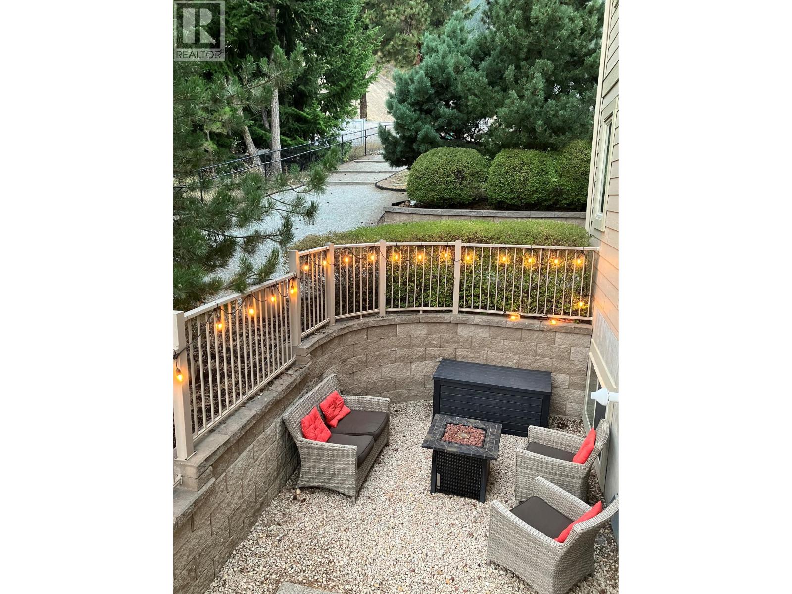 2283 Shannon Heights Court Unit# 8, West Kelowna, British Columbia  V4T 3B9 - Photo 46 - 10376510