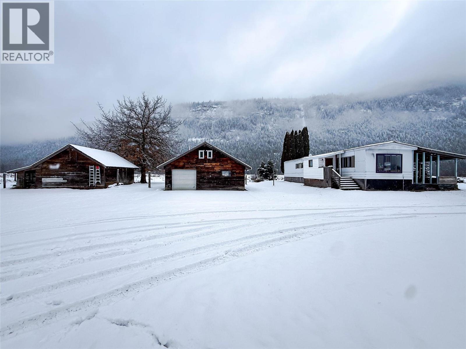 13226 31 Highway, Meadow Creek, British Columbia  V0G 1N0 - Photo 35 - 10376165