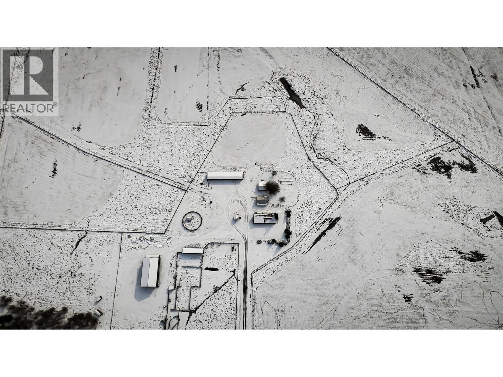 13226 31 Highway, Meadow Creek, British Columbia  V0G 1N0 - Photo 4 - 10376165