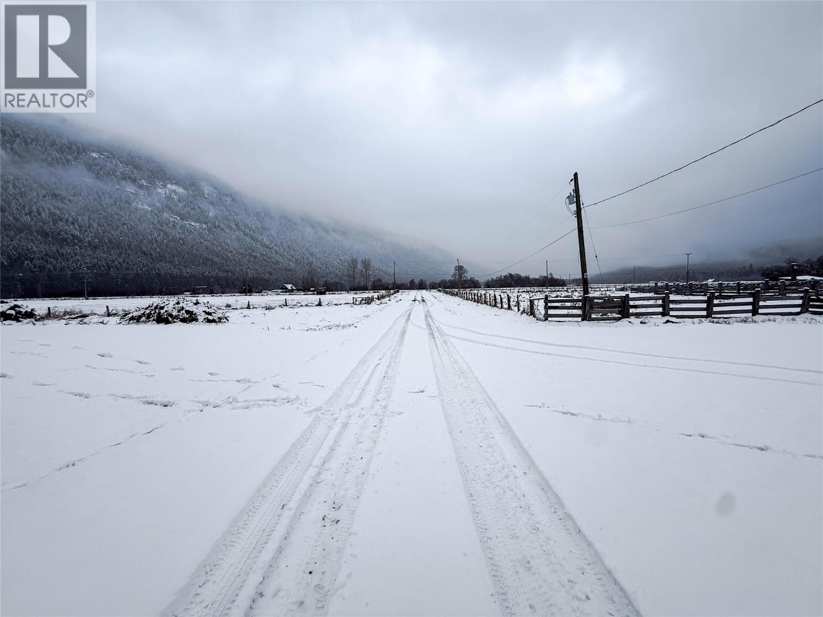 13226 31 Highway, Meadow Creek, British Columbia  V0G 1N0 - Photo 41 - 10376165