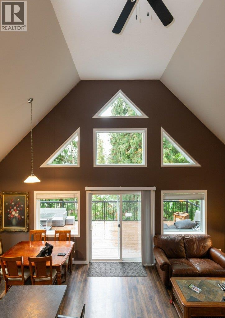 7268 Estate Place, Anglemont, British Columbia  V0E 1M8 - Photo 2 - 10376539