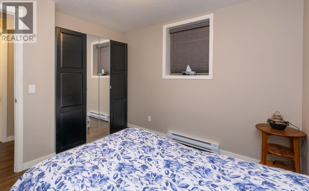 7268 Estate Place, Anglemont, British Columbia  V0E 1M8 - Photo 25 - 10376539