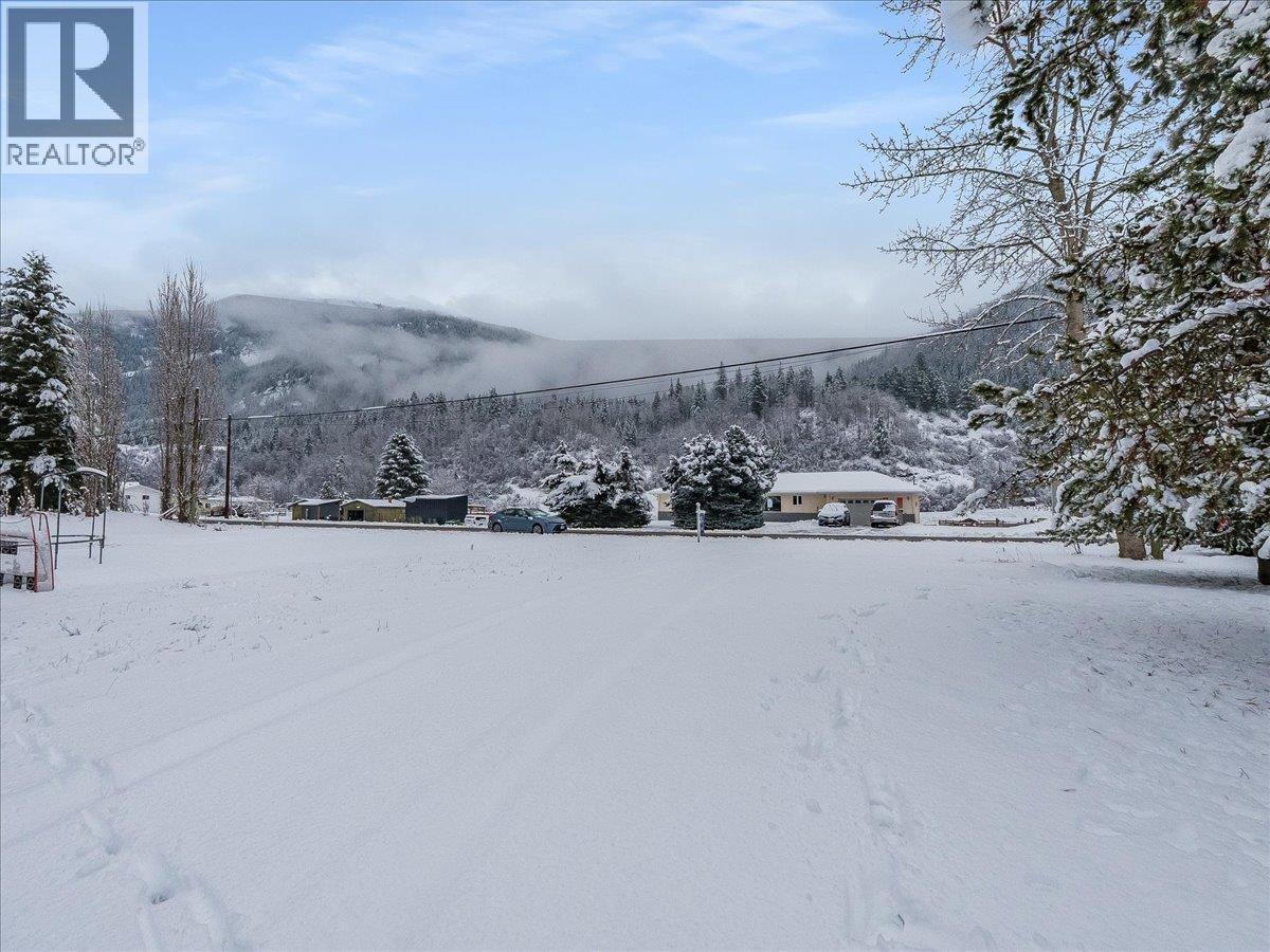 Mcphee Road Lot# 2, Castlegar, British Columbia  V1N 4L8 - Photo 34 - 10376324