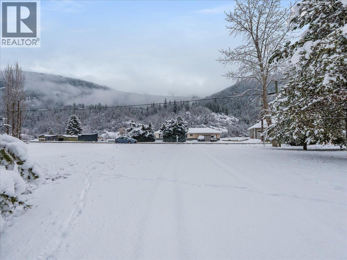 Mcphee Road Lot# 2, Castlegar, British Columbia  V1N 4L8 - Photo 35 - 10376324