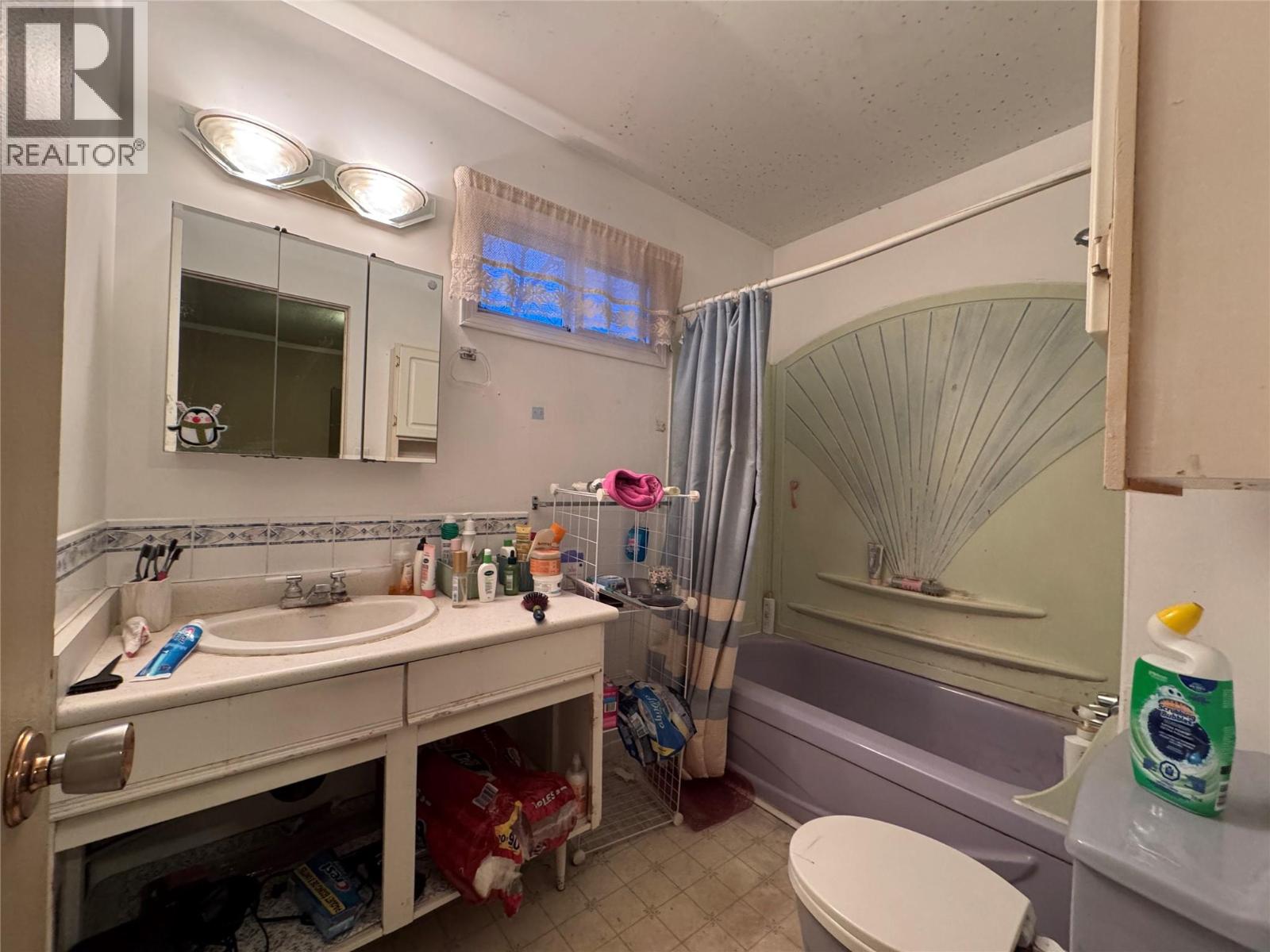 1714 Douglas Street, Merritt, British Columbia  V1K 1B8 - Photo 14 - 10376105