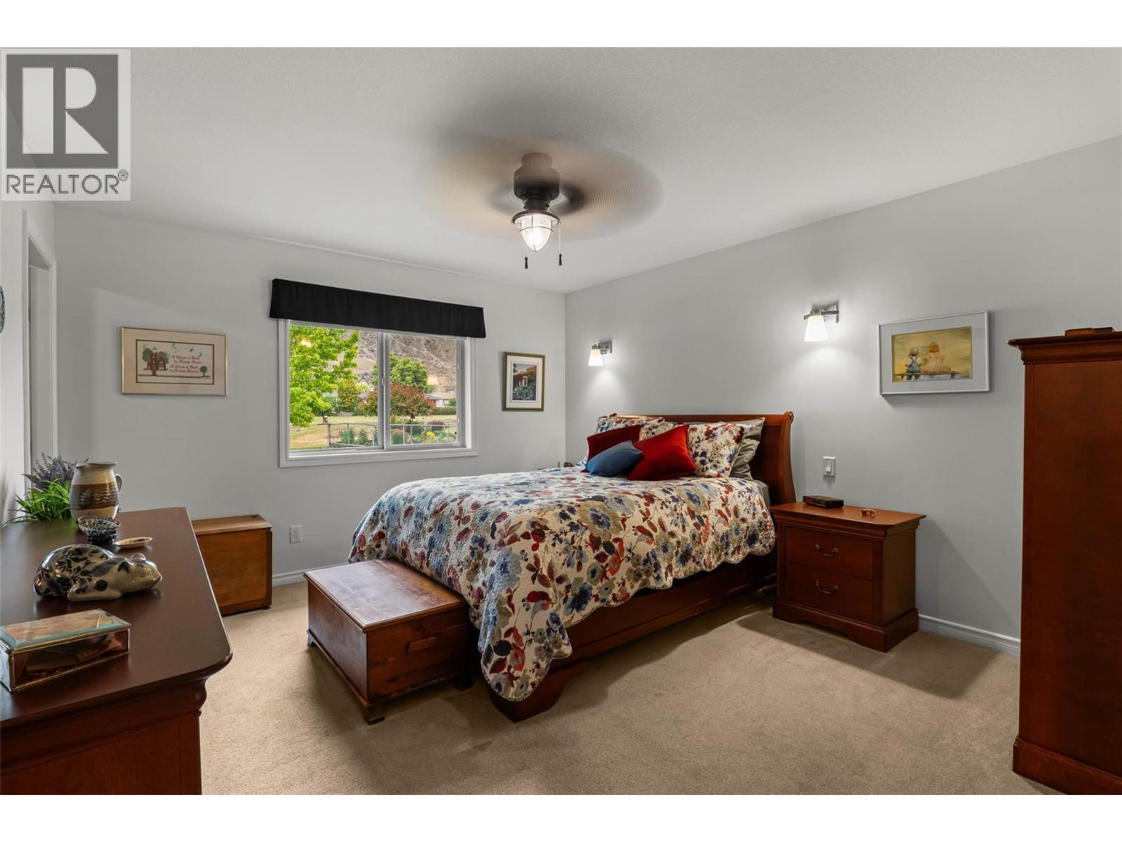 3712 Navatanee Drive, Kamloops, British Columbia  V2H 1S1 - Photo 12 - 10376524