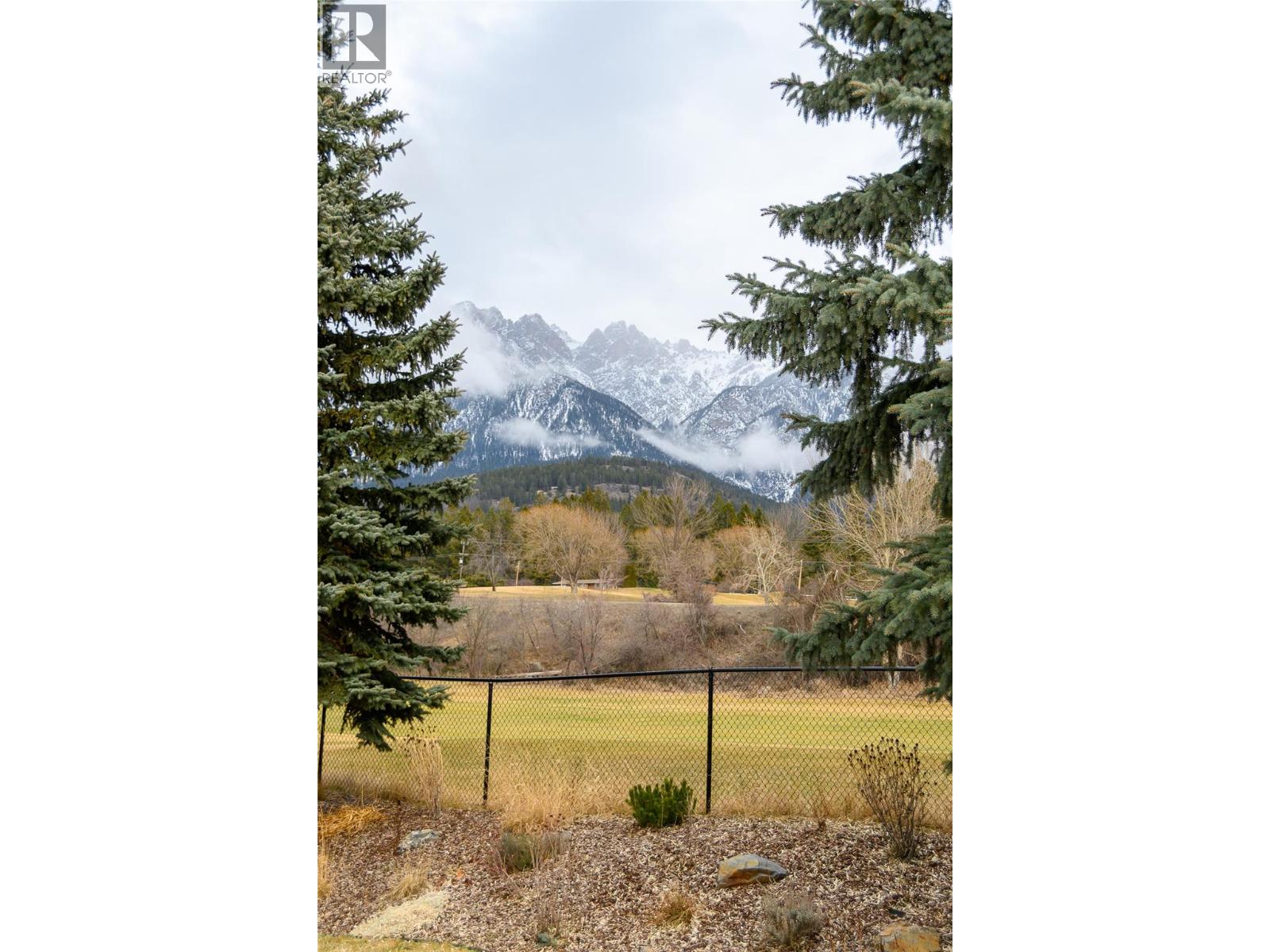 5112 Riverview Close, Fairmont Hot Springs, British Columbia  V0B 1L1 - Photo 12 - 10375533