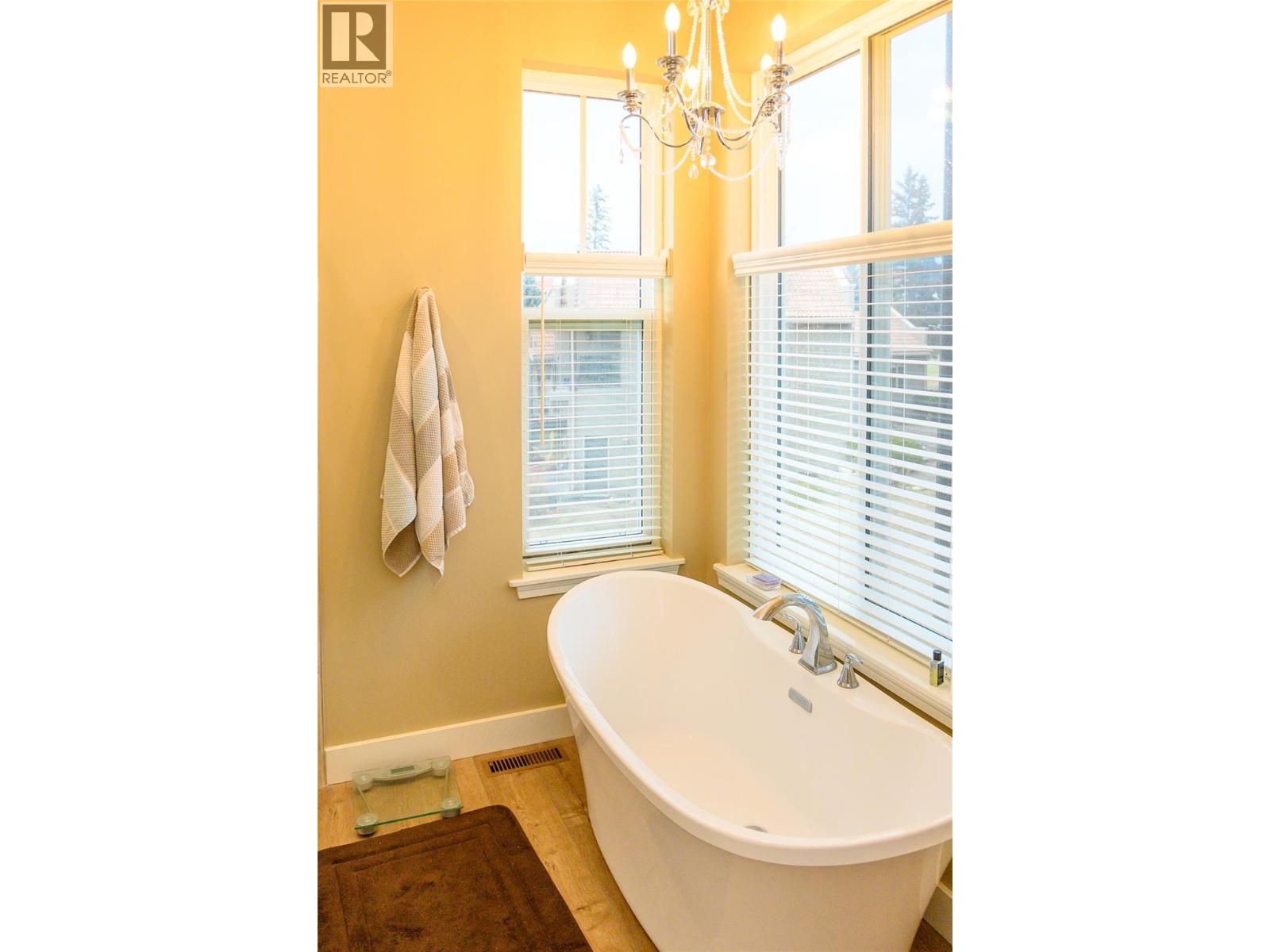 5112 Riverview Close, Fairmont Hot Springs, British Columbia  V0B 1L1 - Photo 18 - 10375533