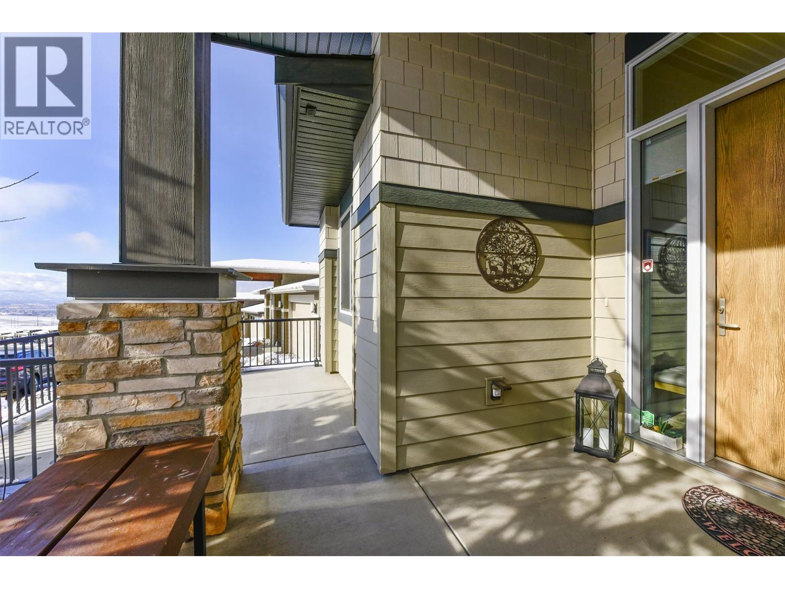 1508 Tower Ranch Drive, Kelowna, British Columbia  V1P 1T8 - Photo 2 - 10376113