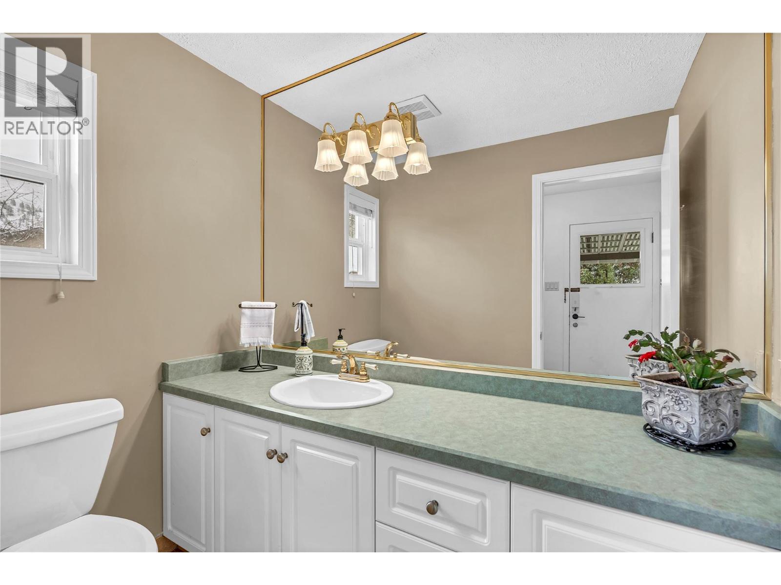 1135 Johnson Road, Penticton, British Columbia  V2A 1W6 - Photo 21 - 10374742