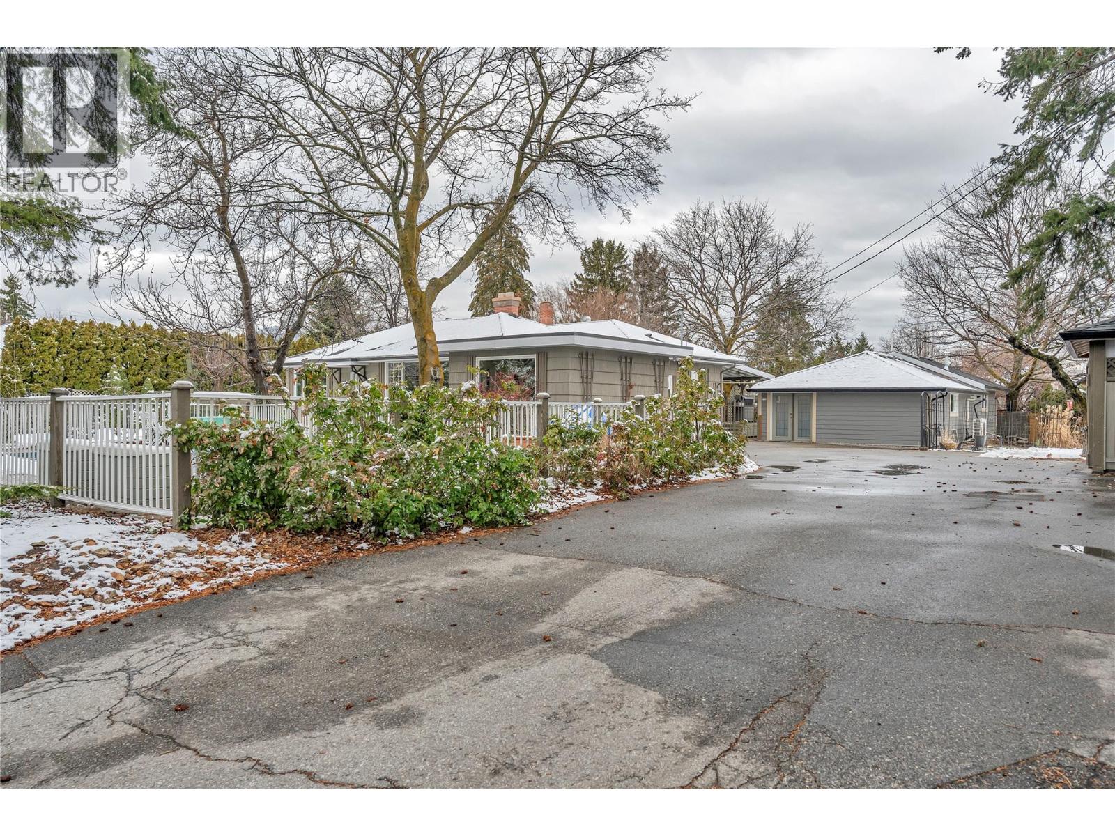 1135 Johnson Road, Penticton, British Columbia  V2A 1W6 - Photo 47 - 10374742