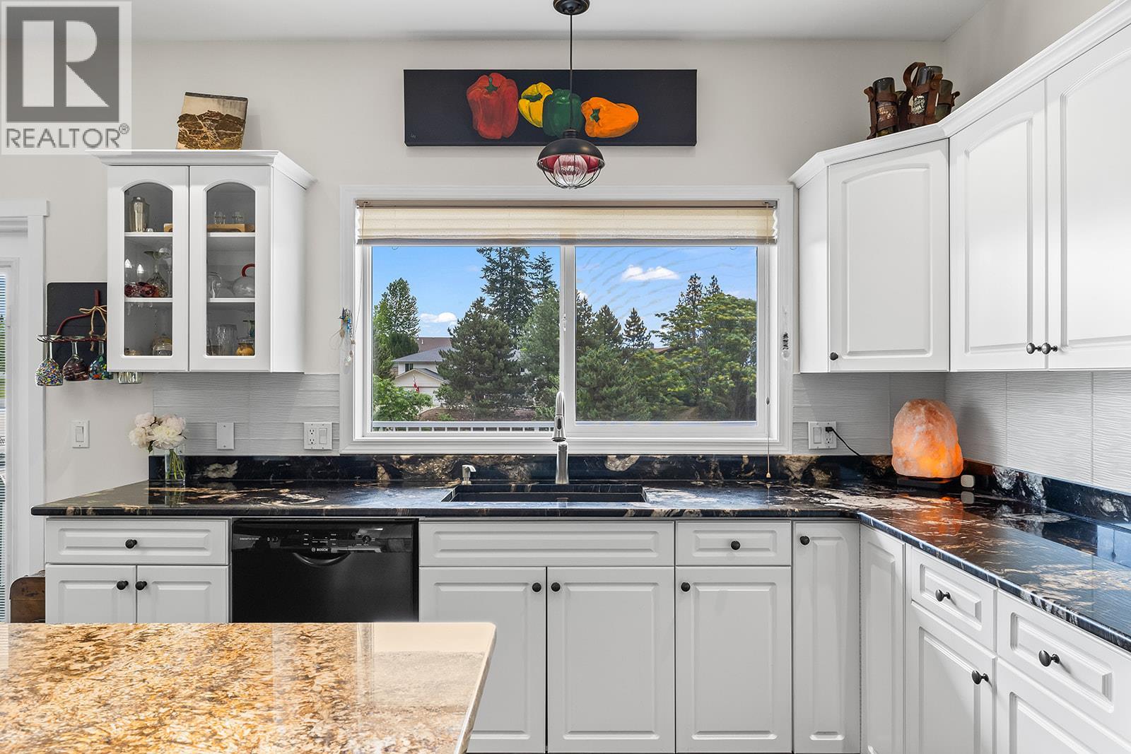 5827 Victoria Street, Peachland, British Columbia  V0H 1X4 - Photo 22 - 10376584