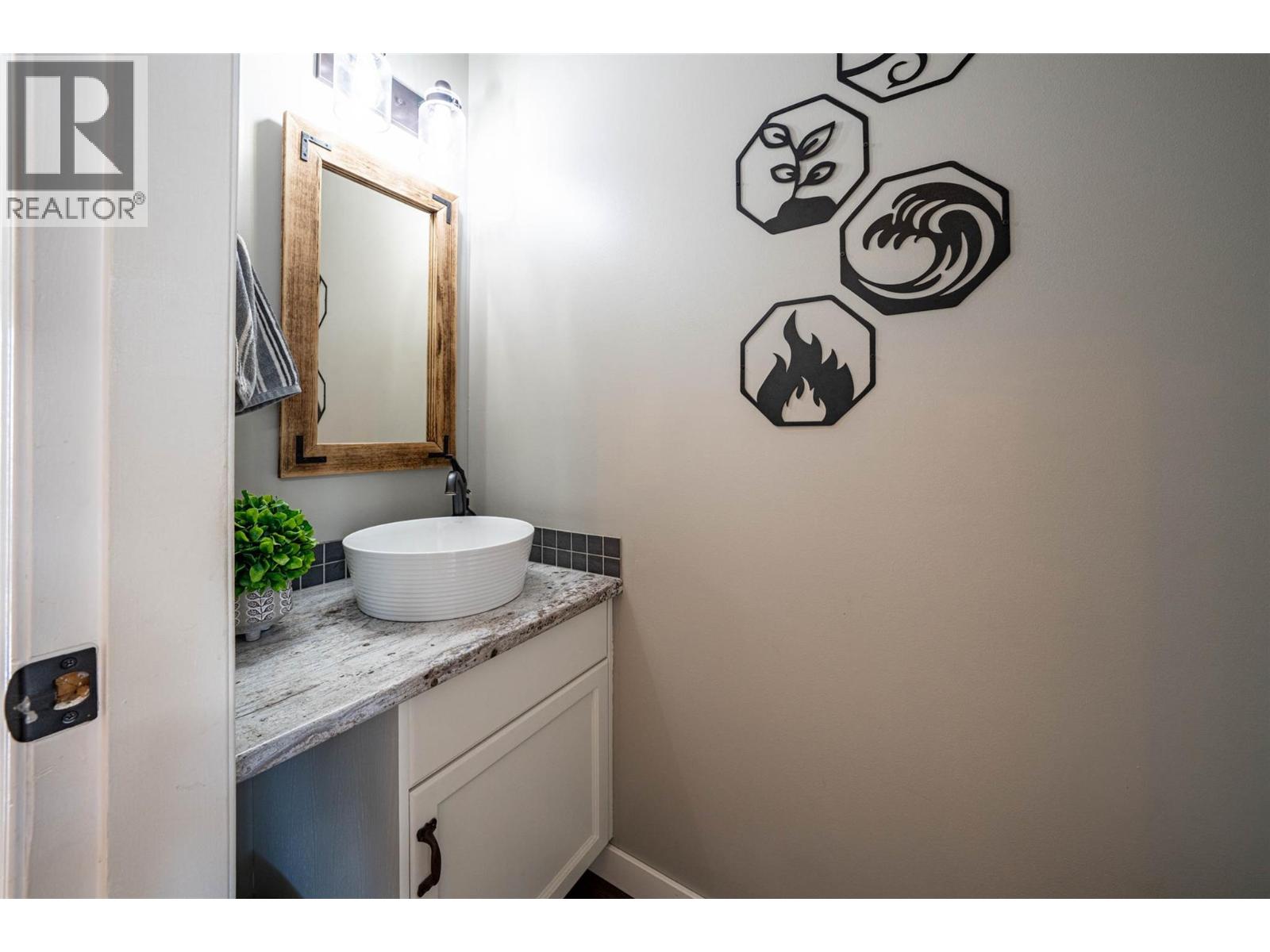 2395 Pleasant Valley Road Unit# 31, Armstrong, British Columbia  V0E 1B2 - Photo 14 - 10376252