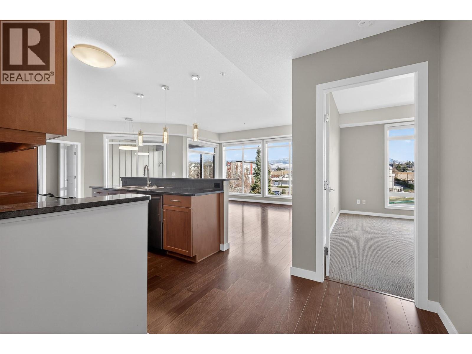 1933 Ambrosi Road Unit# 306, Kelowna, British Columbia  V1Y 4S1 - Photo 5 - 10376573