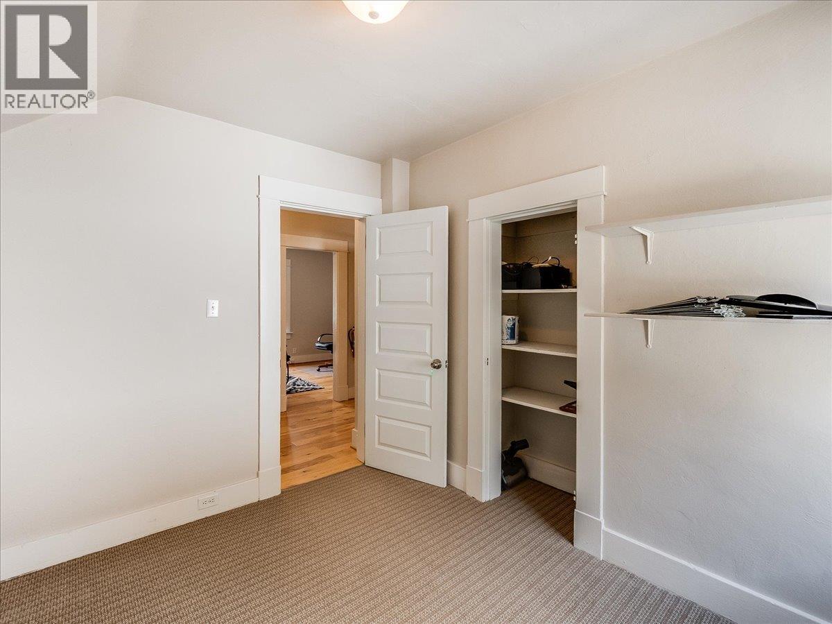 1590 Bay Avenue, Trail, British Columbia  V1R 4B3 - Photo 25 - 10376489