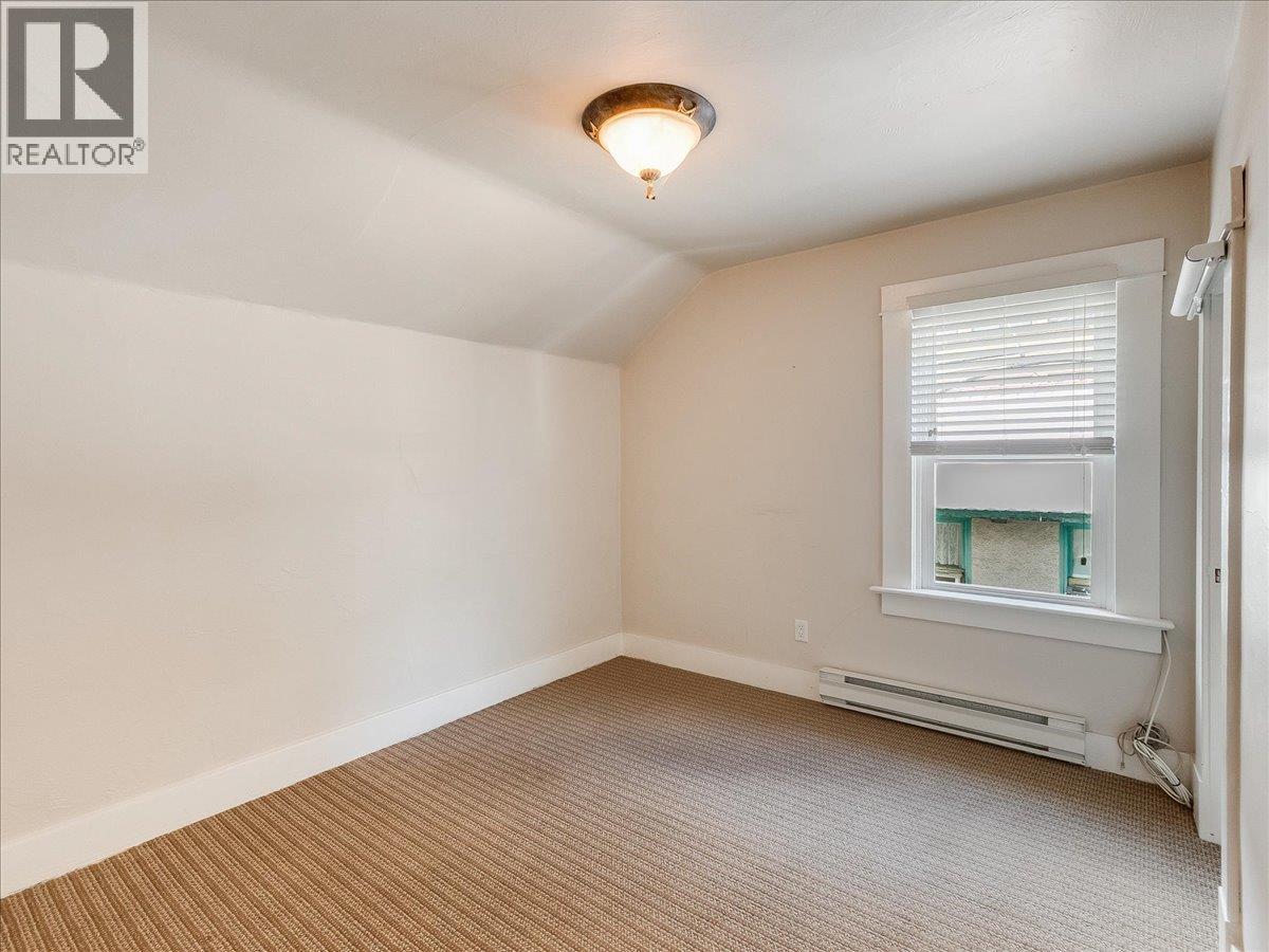 1590 Bay Avenue, Trail, British Columbia  V1R 4B3 - Photo 27 - 10376489