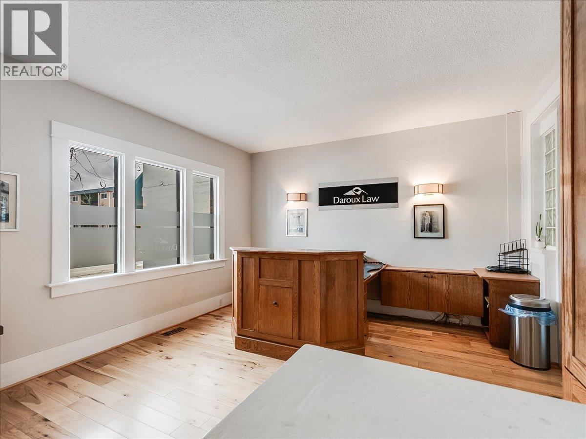 1590 Bay Avenue, Trail, British Columbia  V1R 4B3 - Photo 7 - 10376489