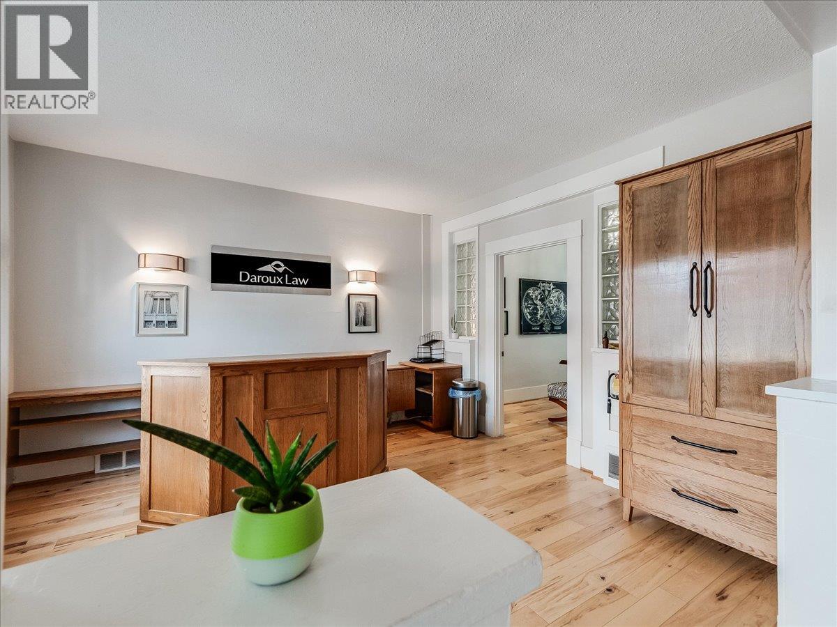 1590 Bay Avenue, Trail, British Columbia  V1R 4B3 - Photo 8 - 10376489