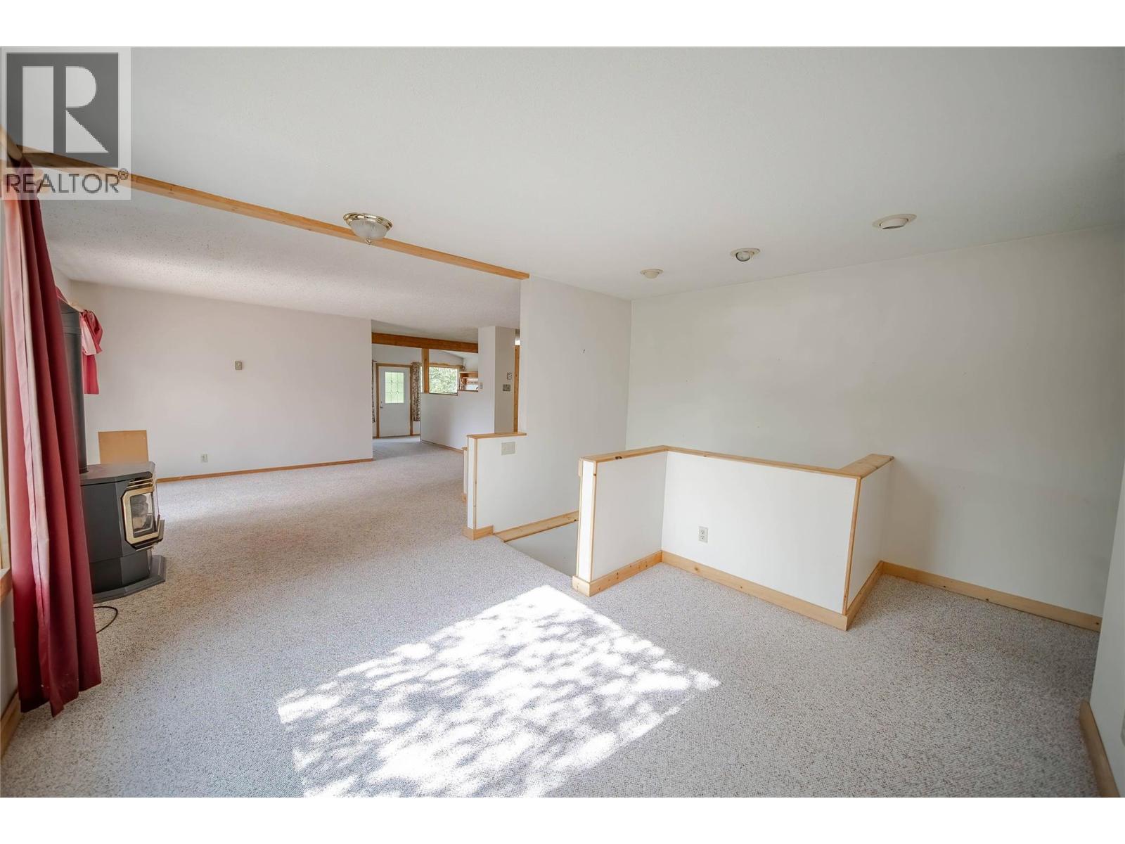 7825 Jaffray Baynes Lake Road Road, Jaffray, British Columbia  V0B 1T4 - Photo 12 - 10376529