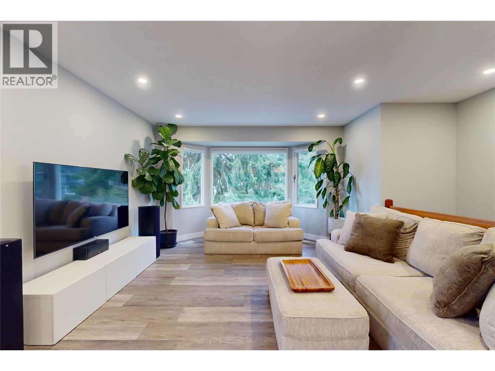 3125 Mciver Road, West Kelowna, British Columbia  V4T 1E7 - Photo 3 - 10376285