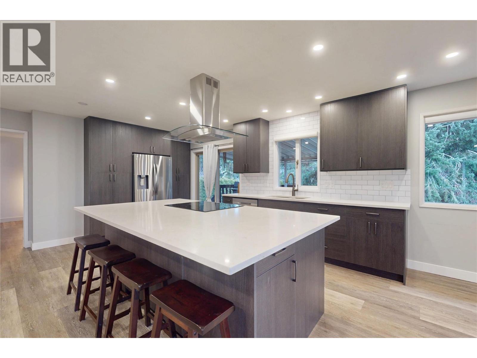 3125 Mciver Road, West Kelowna, British Columbia  V4T 1E7 - Photo 7 - 10376285