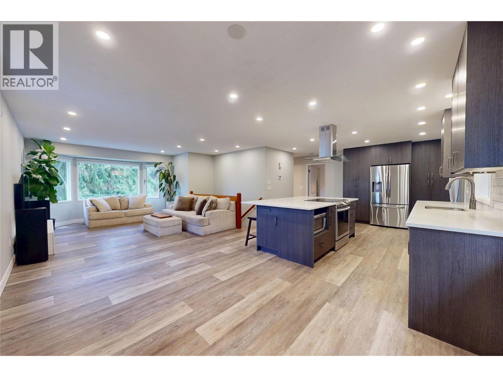 3125 Mciver Road, West Kelowna, British Columbia  V4T 1E7 - Photo 9 - 10376285