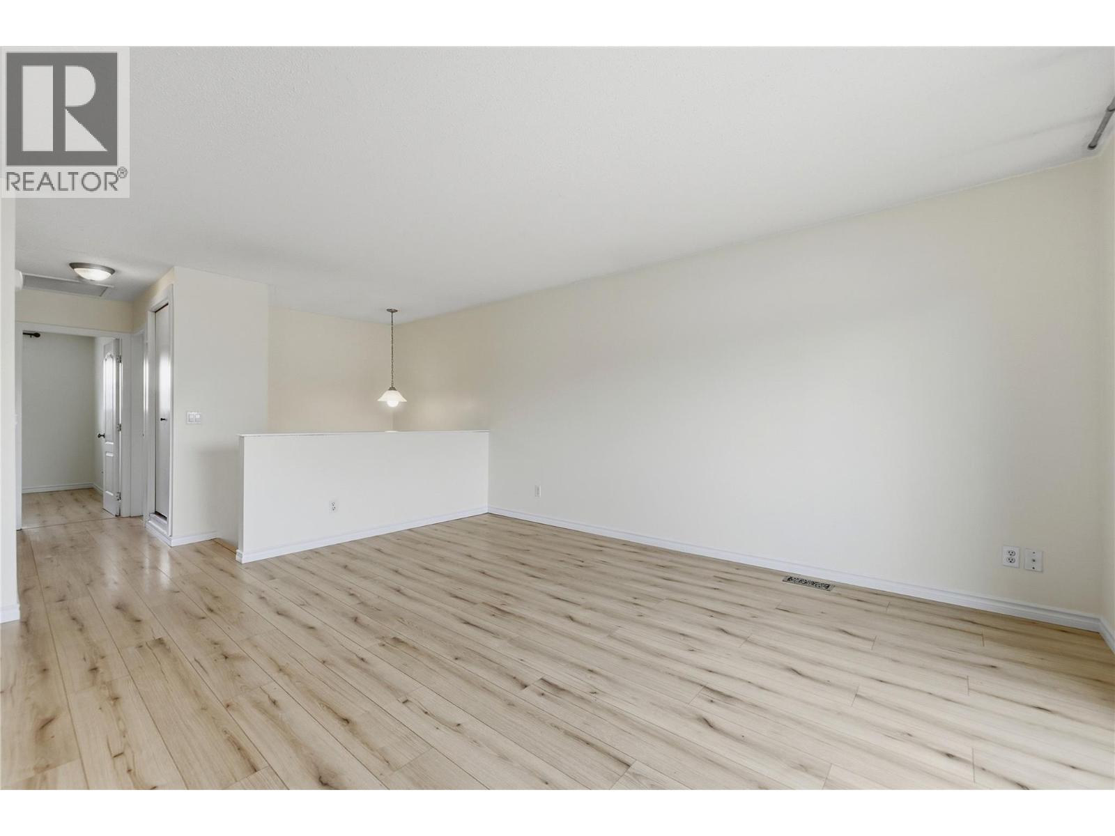 877 Tataryn Road, Kelowna, British Columbia  V1X 1N5 - Photo 18 - 10376409