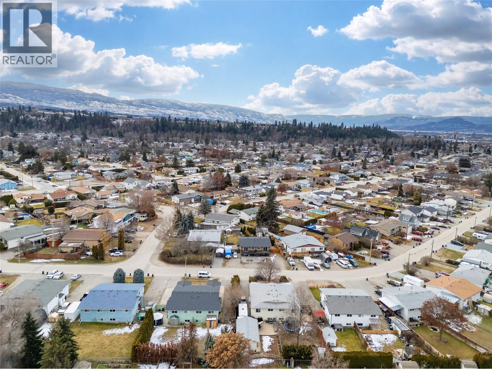 877 Tataryn Road, Kelowna, British Columbia  V1X 1N5 - Photo 41 - 10376409