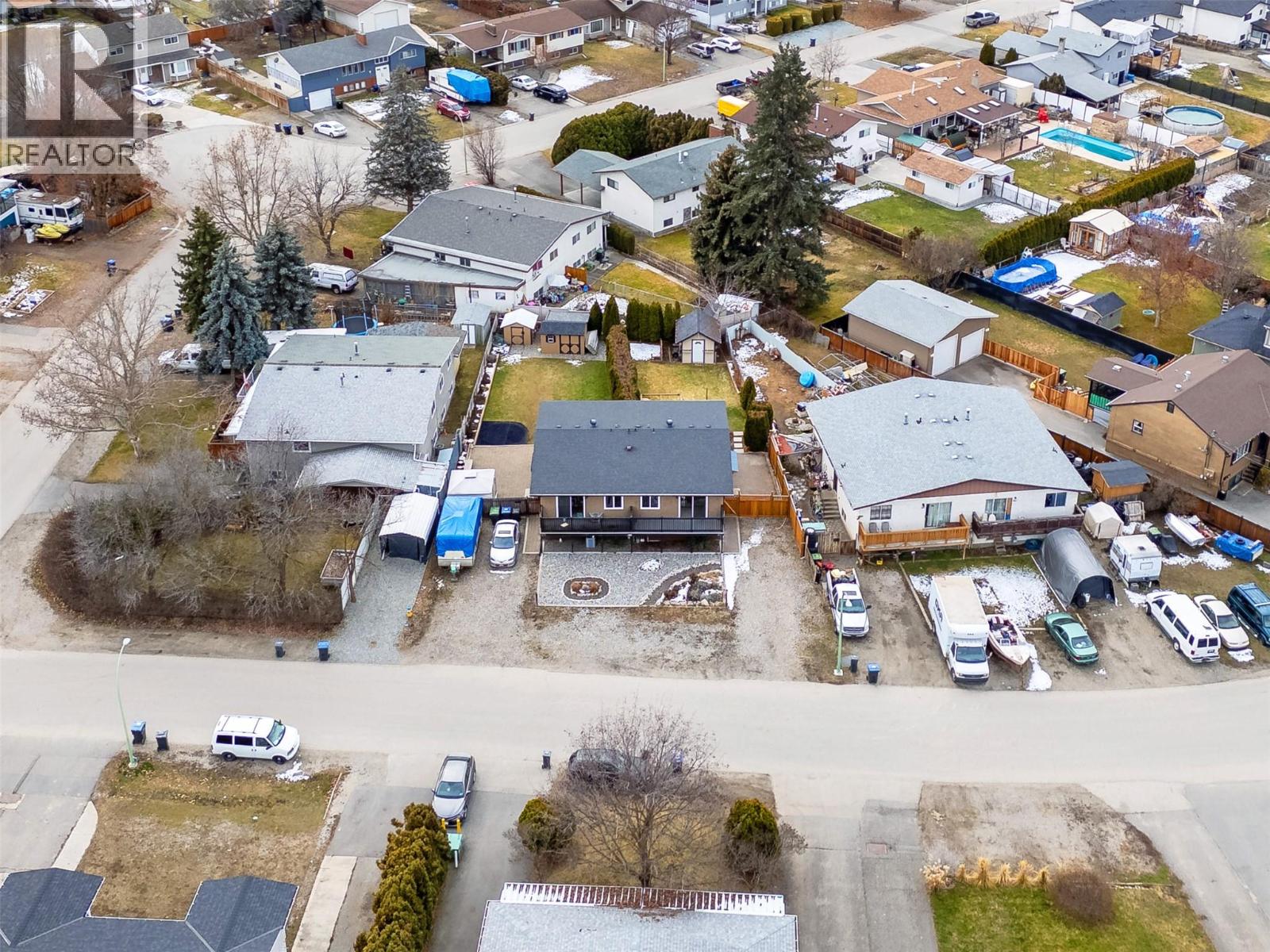 877 Tataryn Road, Kelowna, British Columbia  V1X 1N5 - Photo 44 - 10376409