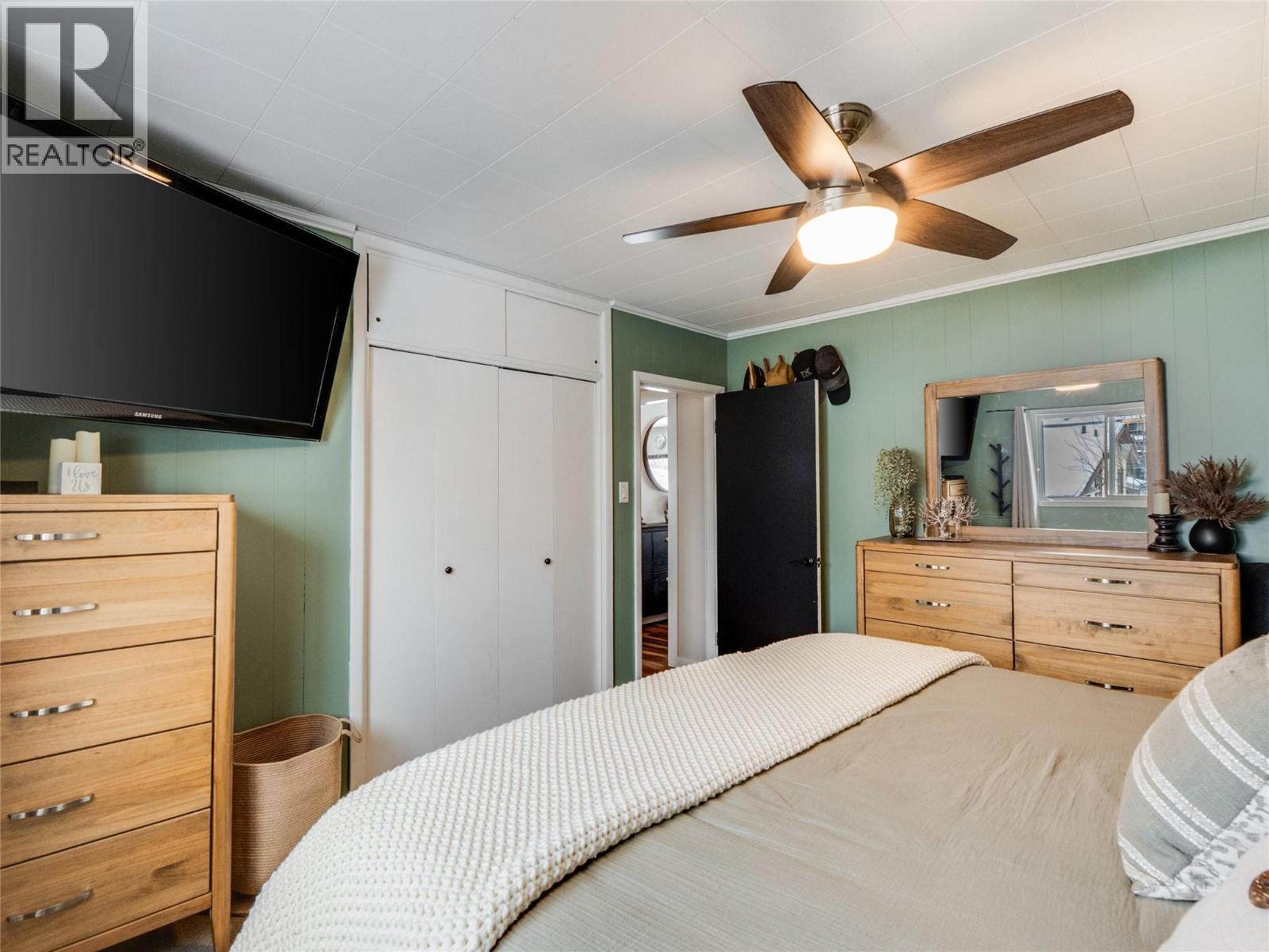 601 6th Avenue, Castlegar, British Columbia  V1N 1T8 - Photo 17 - 10376541