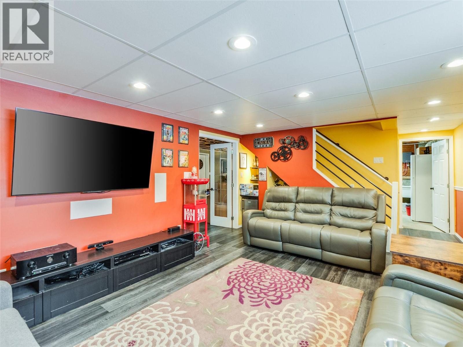 601 6th Avenue, Castlegar, British Columbia  V1N 1T8 - Photo 28 - 10376541